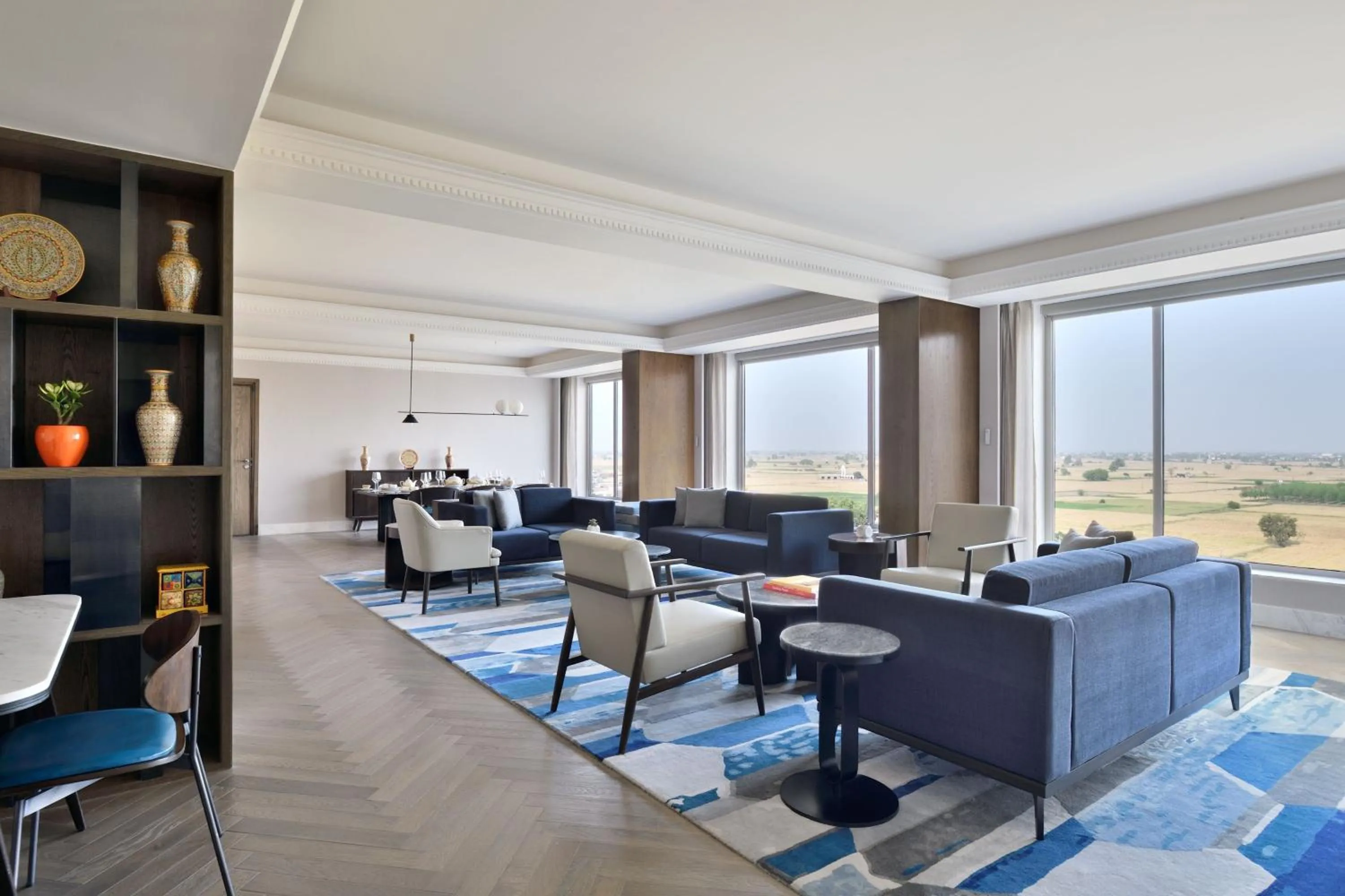 Photo of the whole room in Le Meridien Amritsar