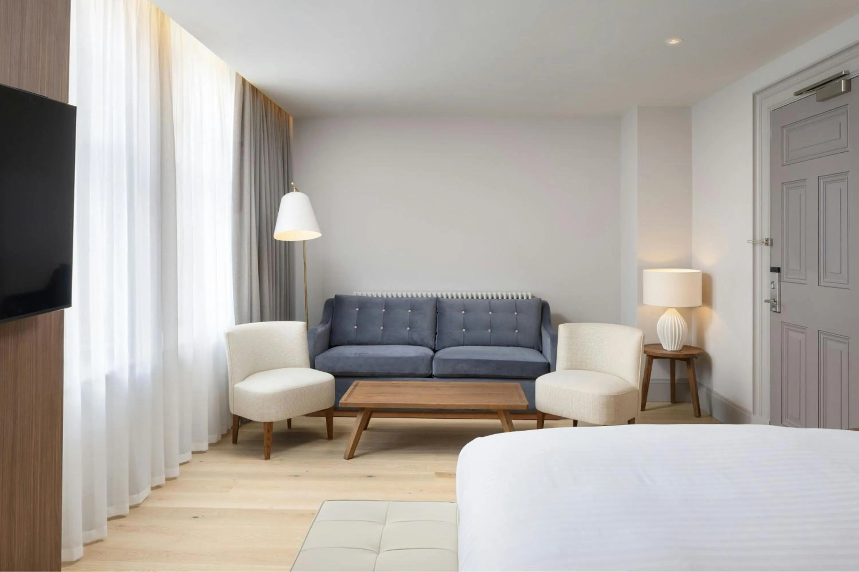 Photo of the whole room, Bed in AC Hotel by Marriott Glasgow