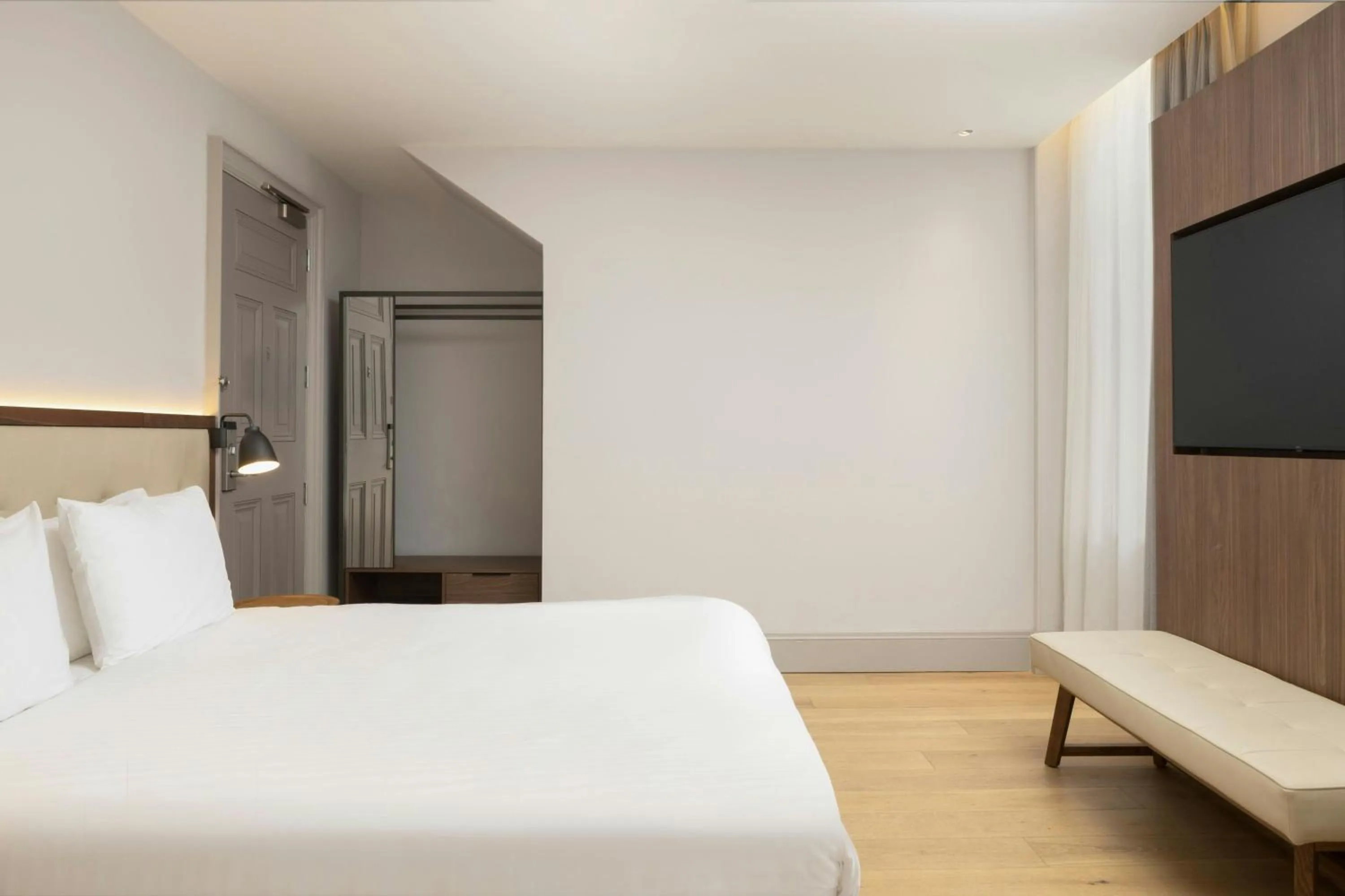 Photo of the whole room, Bed in AC Hotel by Marriott Glasgow