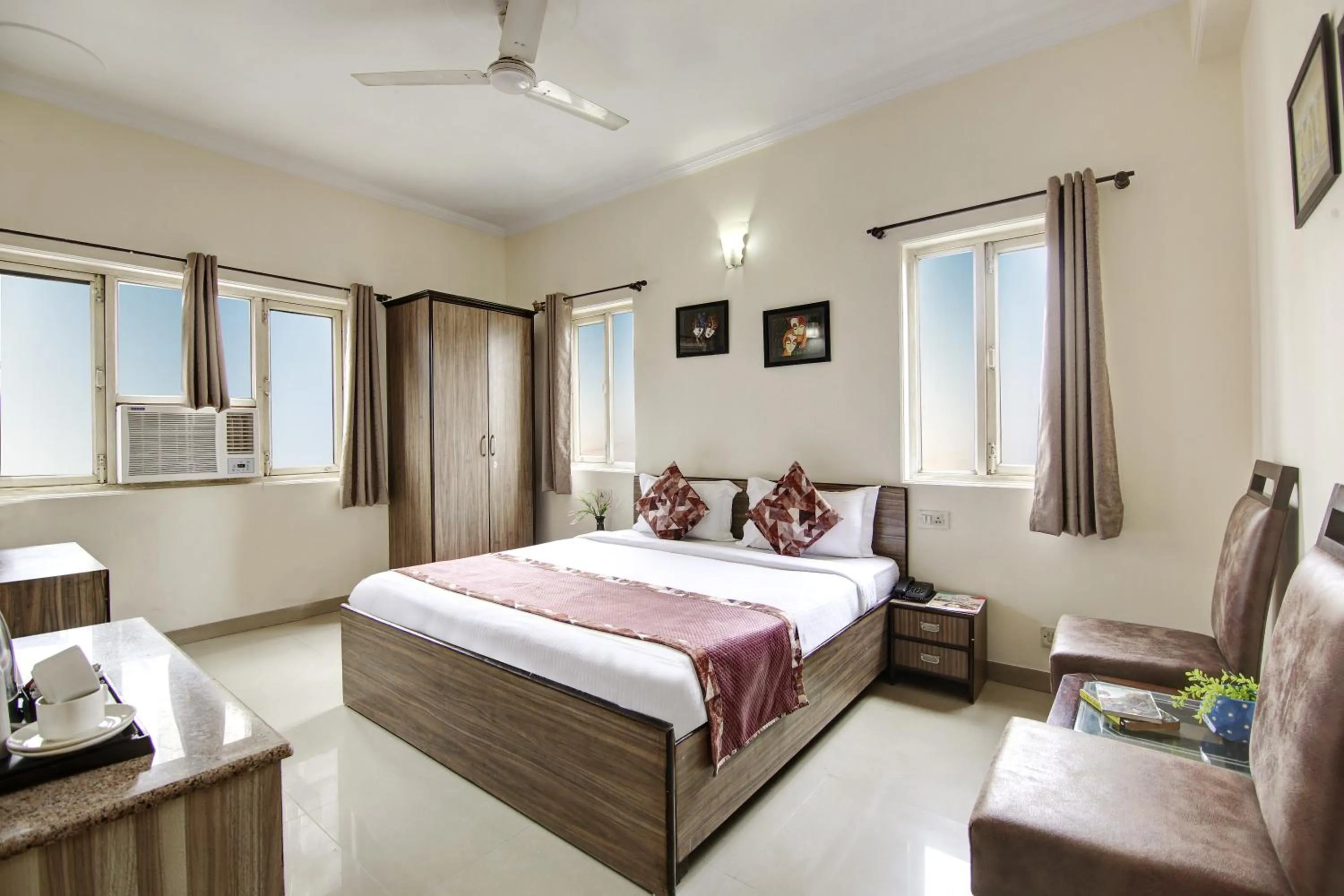 Bed in Persona International Hotel Karol Bagh Delhi