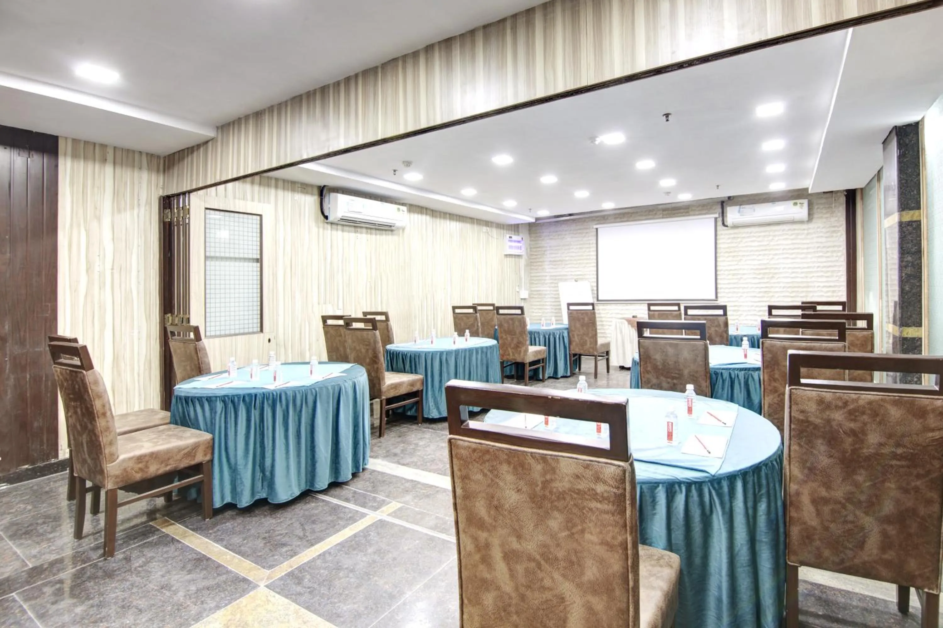 Meeting/conference room in Persona International Hotel Karol Bagh Delhi