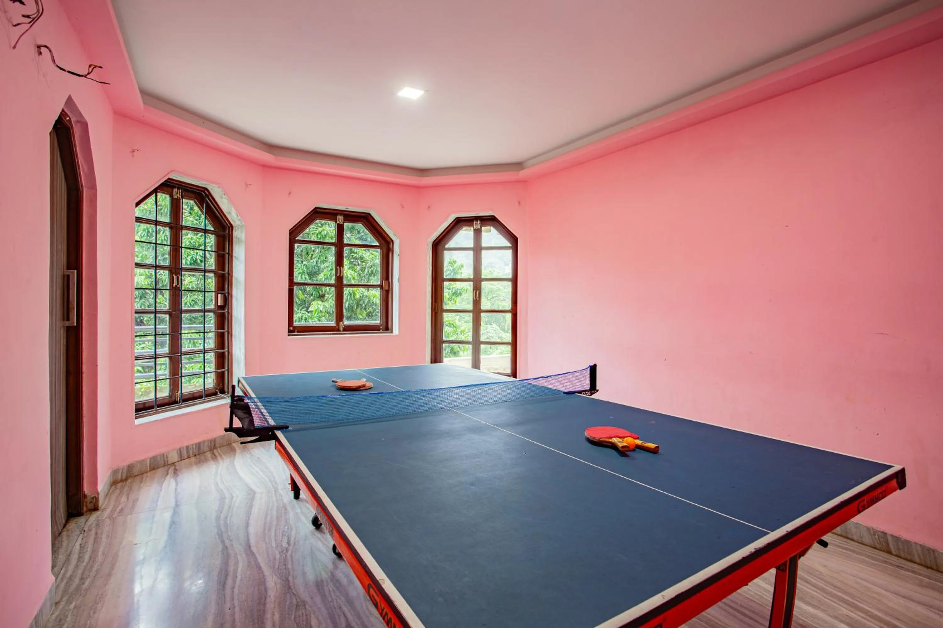 Game Room in Hilltop suites by 29 bungalow