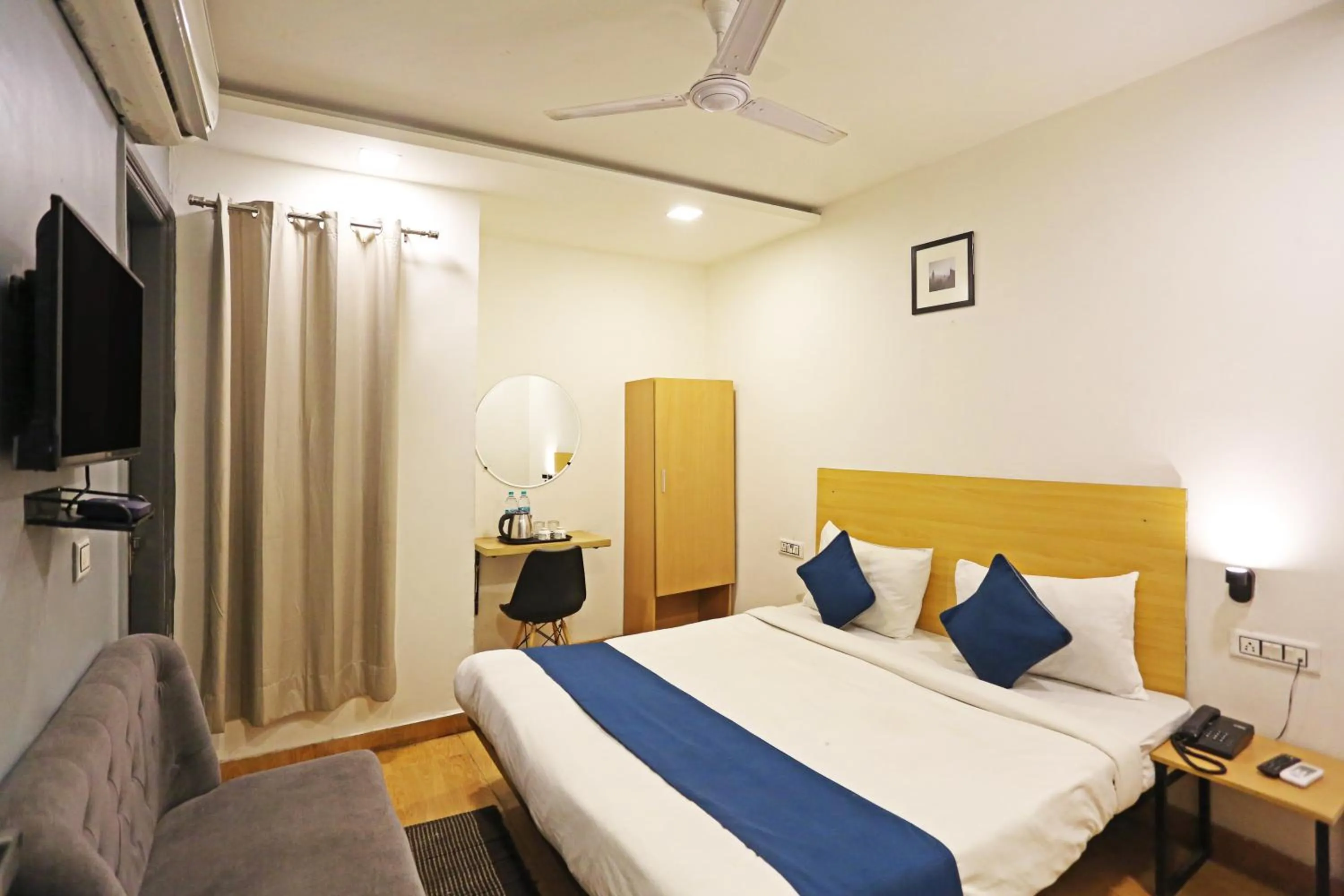 Bedroom, Bed in Hotel Raaso Inn Rohini Sec-16