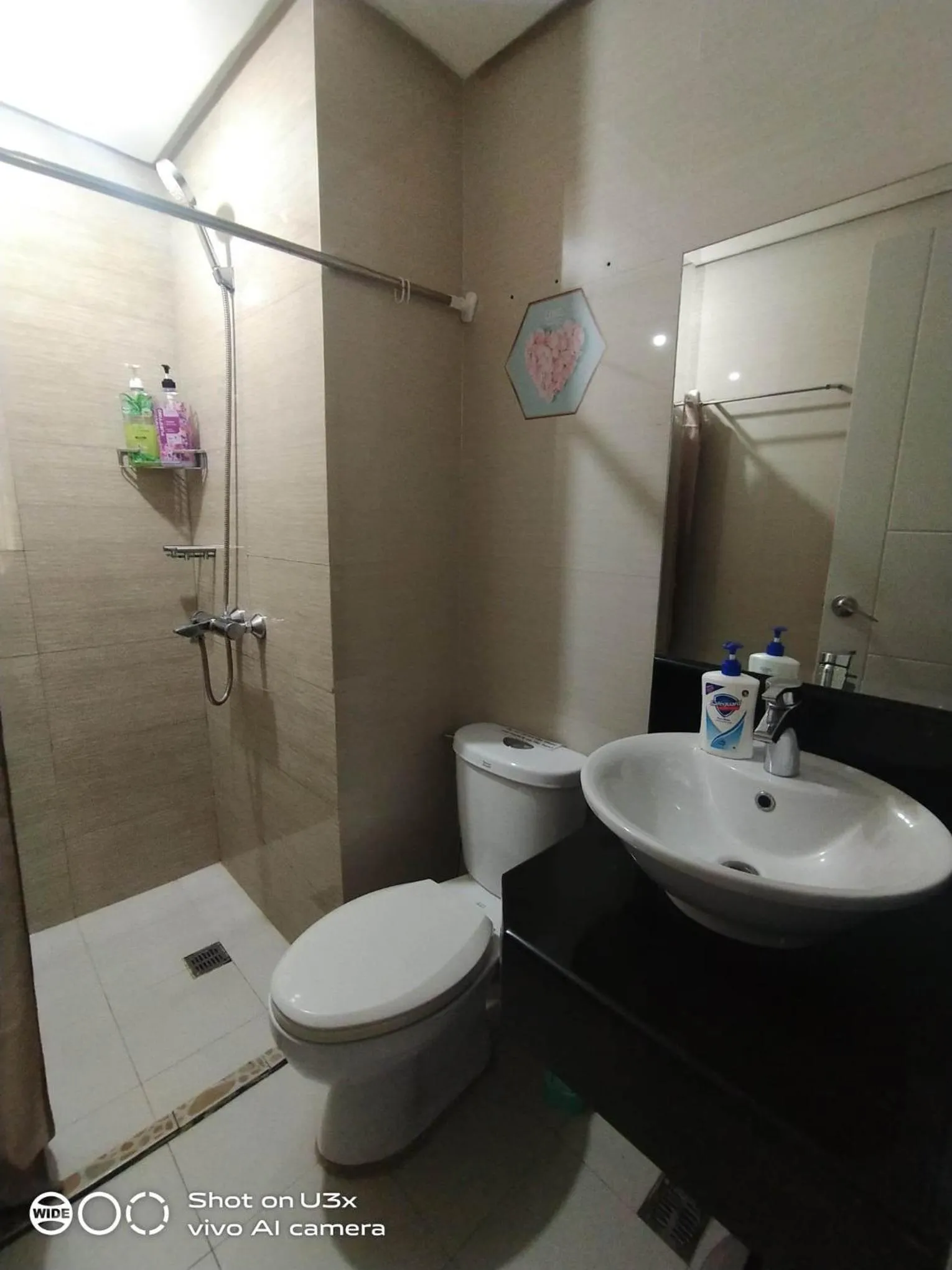 Bathroom in Pasay Condotel near NAIA terminal 3 (3 mins walk in)