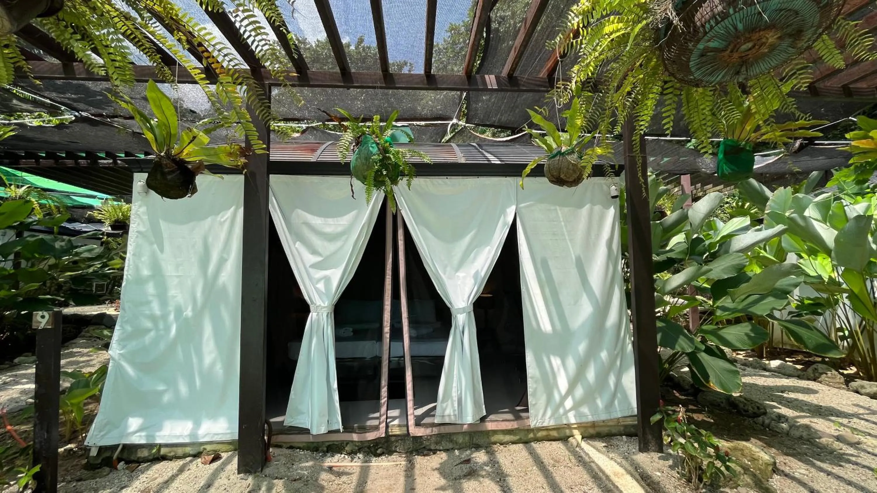 Playa La Caleta Bataan