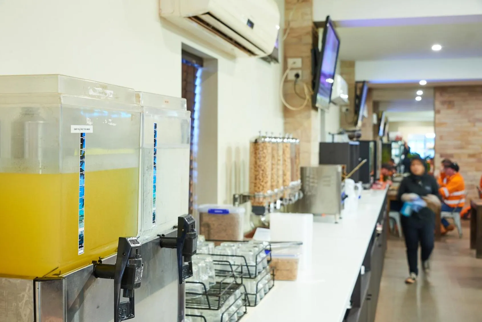 Buffet breakfast in Newman Hotel