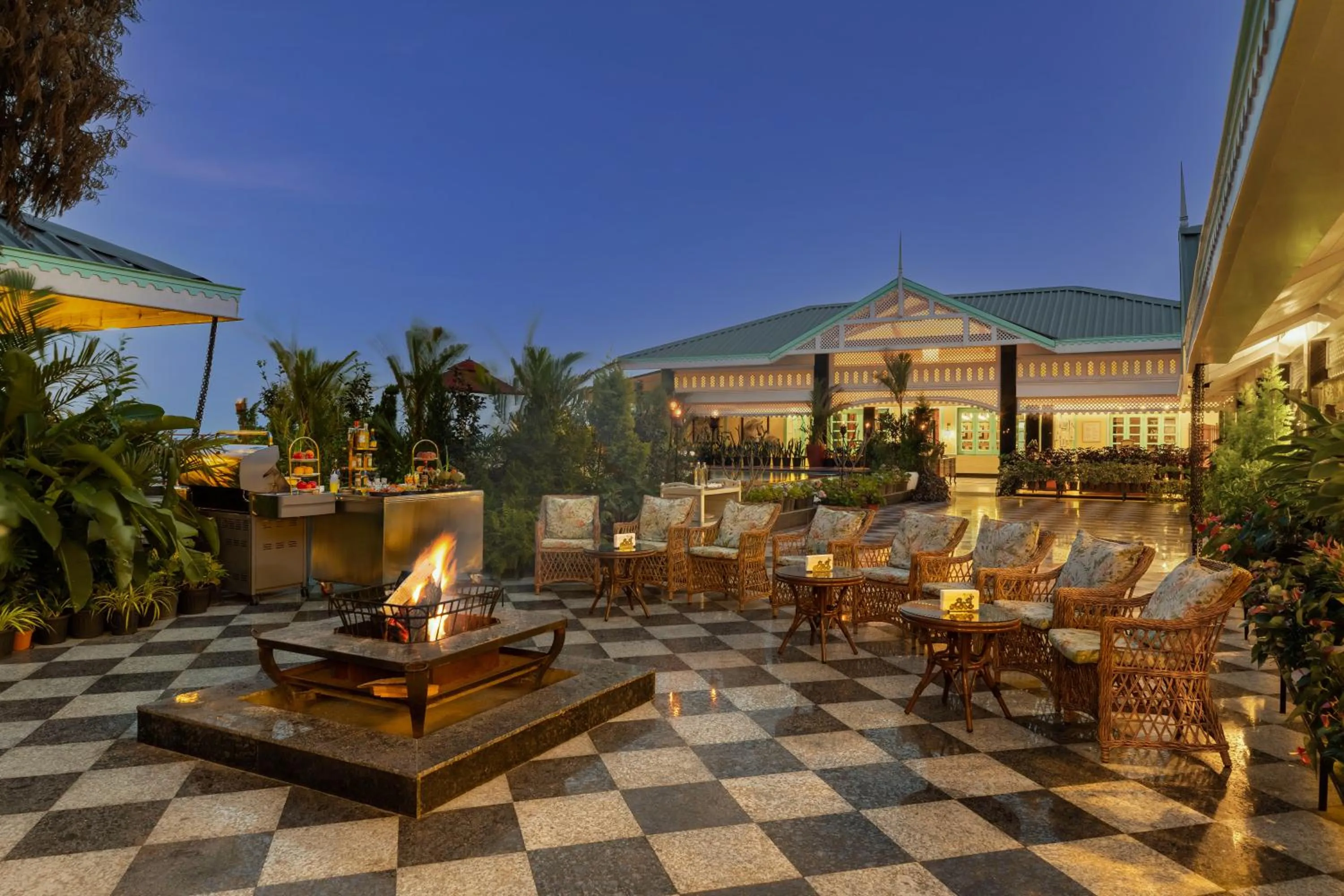 Facade/entrance in Mayfair Manor Jungpana