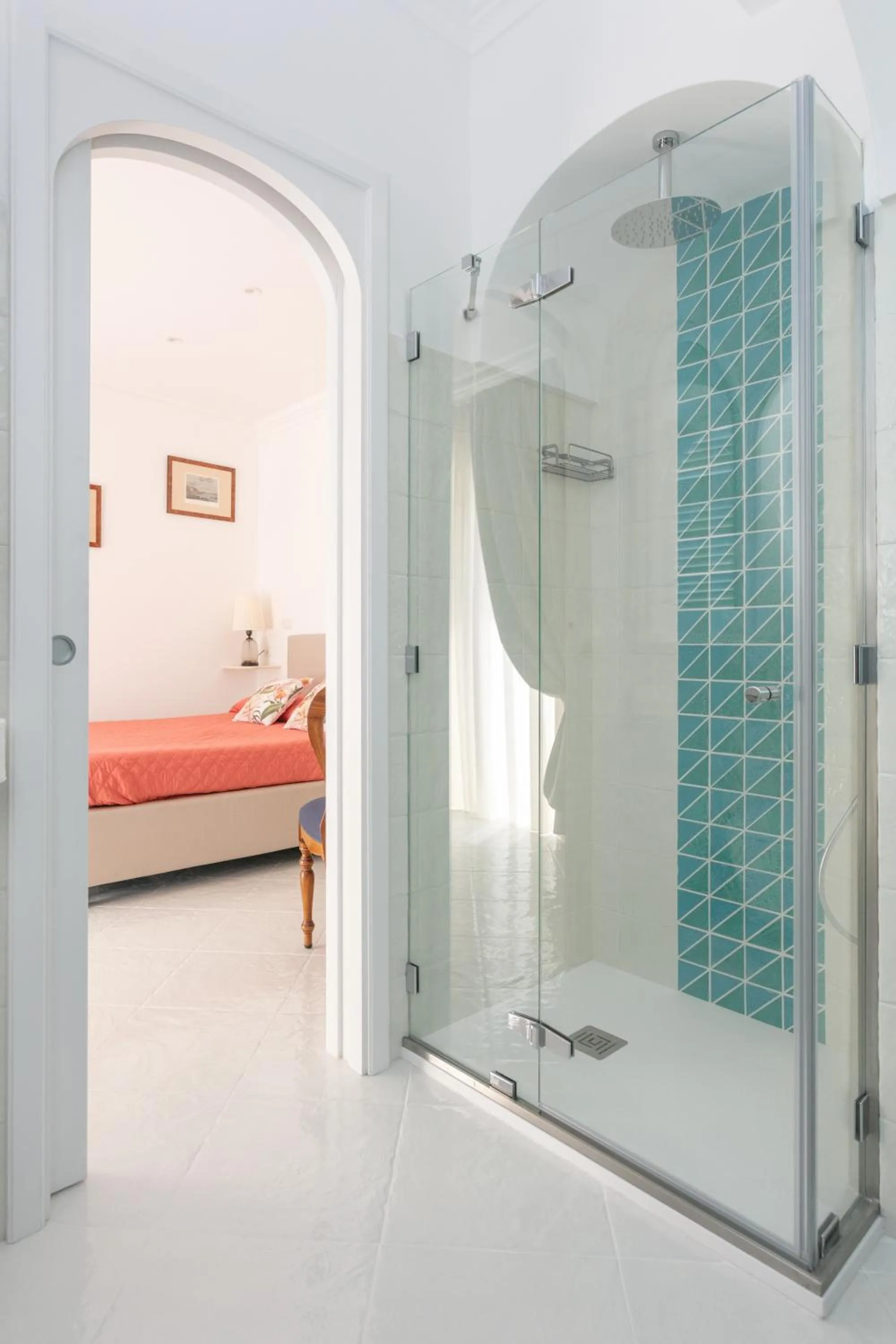 Bathroom, Bed in Aldarogi