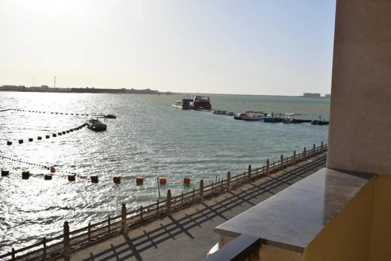 Deluxe Double Room with Sea View in Hotel & Resort Golden Marina Yanbu Deluxe Double Room with Sea View in Hotel & Resort Golden Marina Yanbu