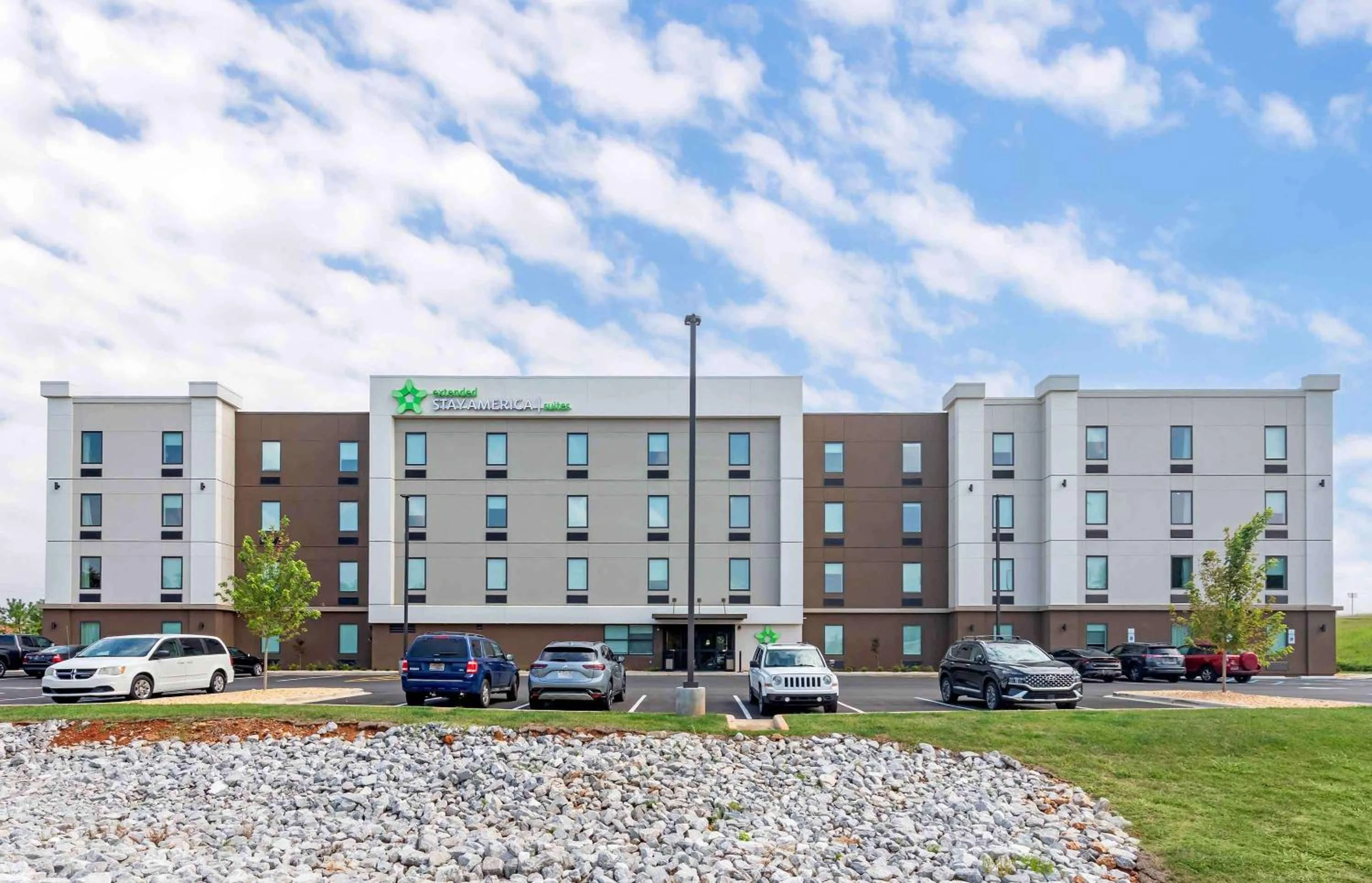 Property building in Extended Stay America Suites - Huntsville - Madison
