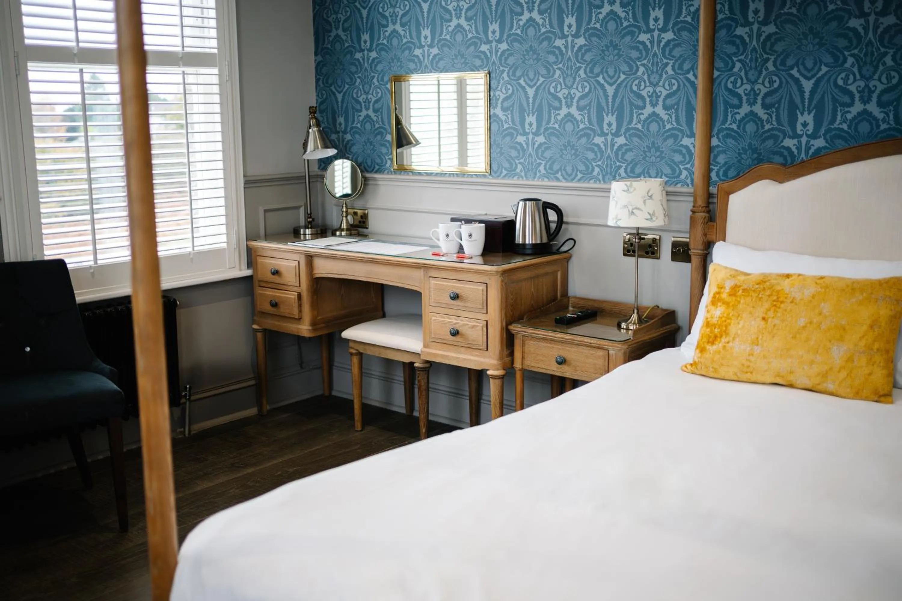 Bed in Hatton Court Hotel