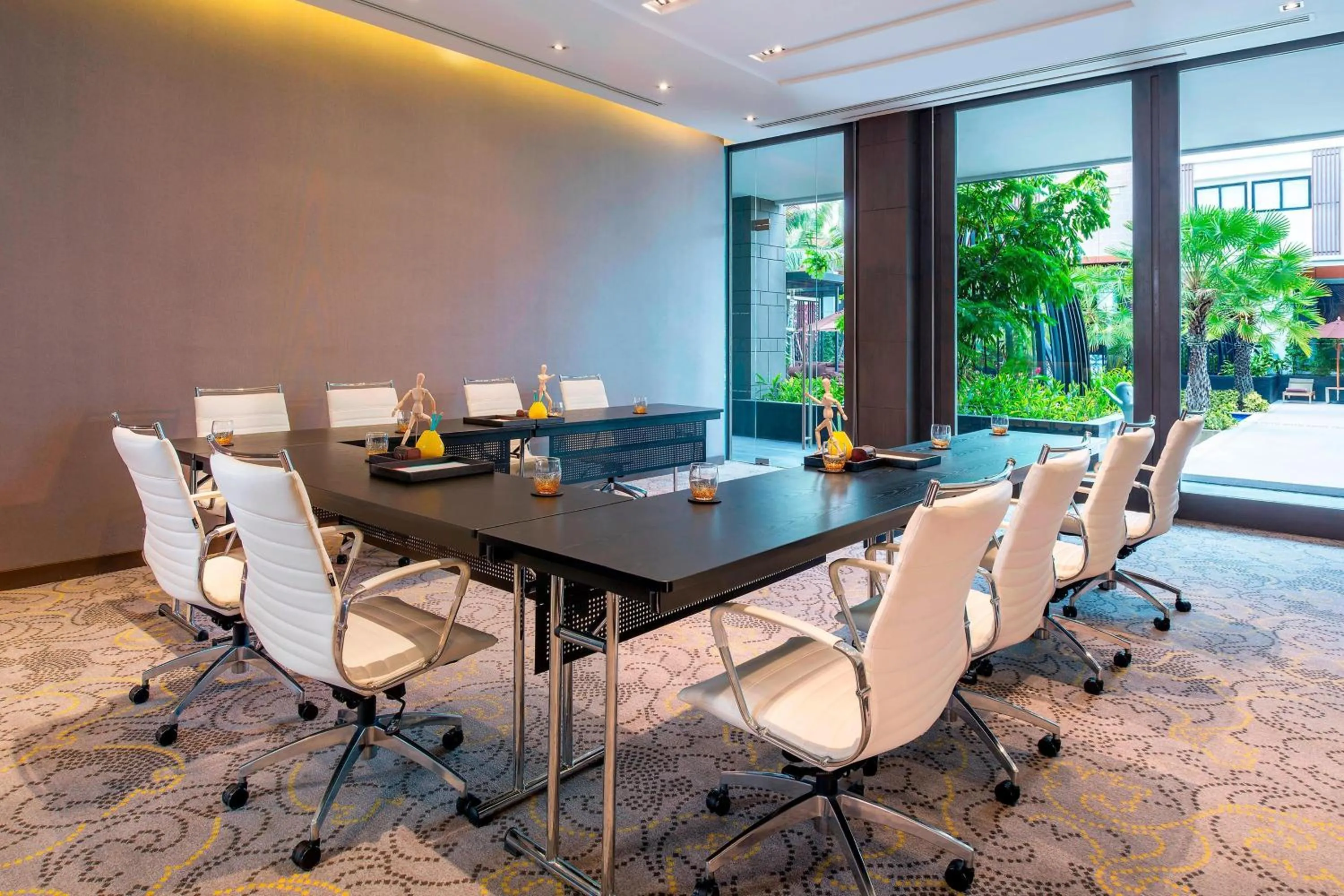 Meeting/conference room in Le Meridien Suvarnabhumi, Bangkok Golf Resort and Spa