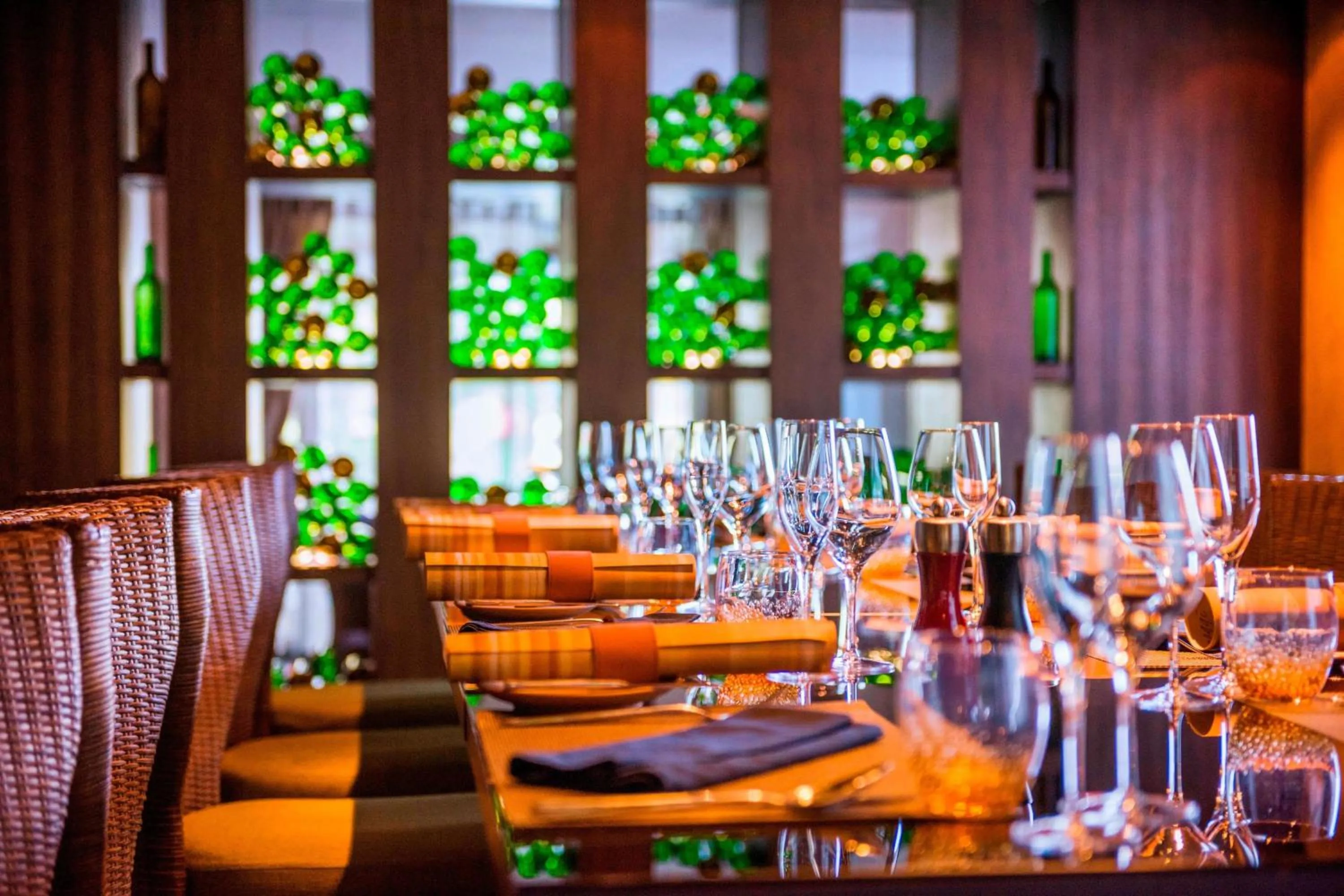 Restaurant/places to eat in Le Meridien Suvarnabhumi, Bangkok Golf Resort and Spa