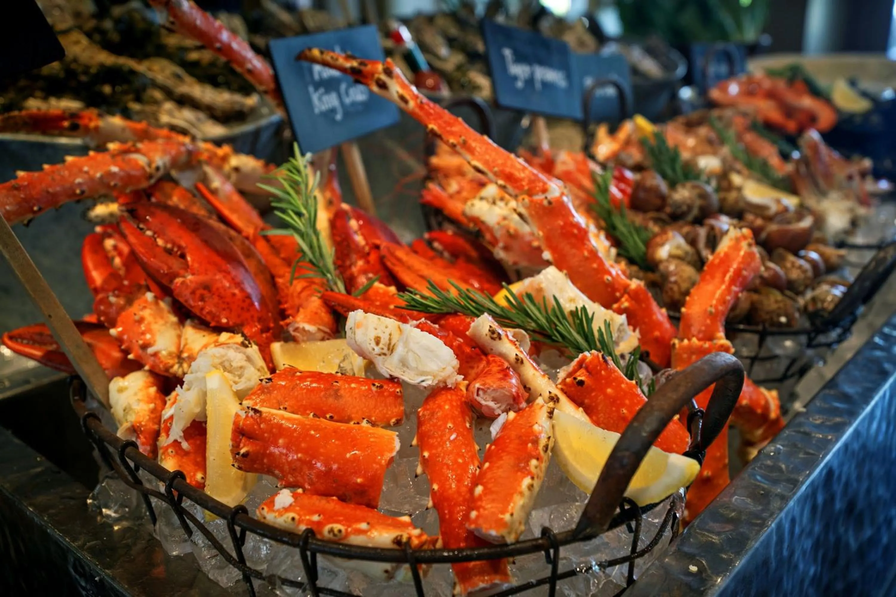 Restaurant/places to eat in Le Meridien Suvarnabhumi, Bangkok Golf Resort and Spa