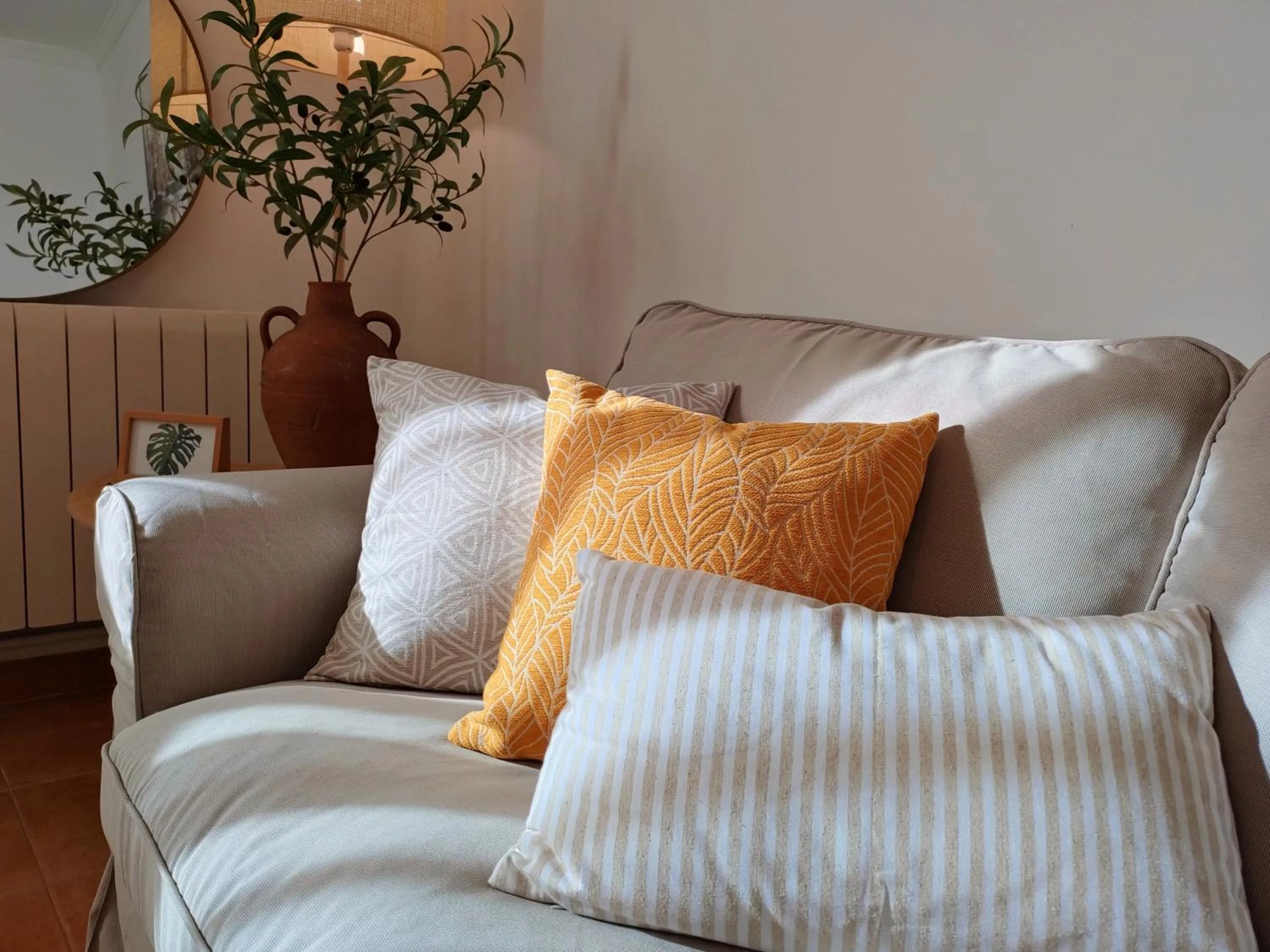 Seating area in Hostal Mirall Rural