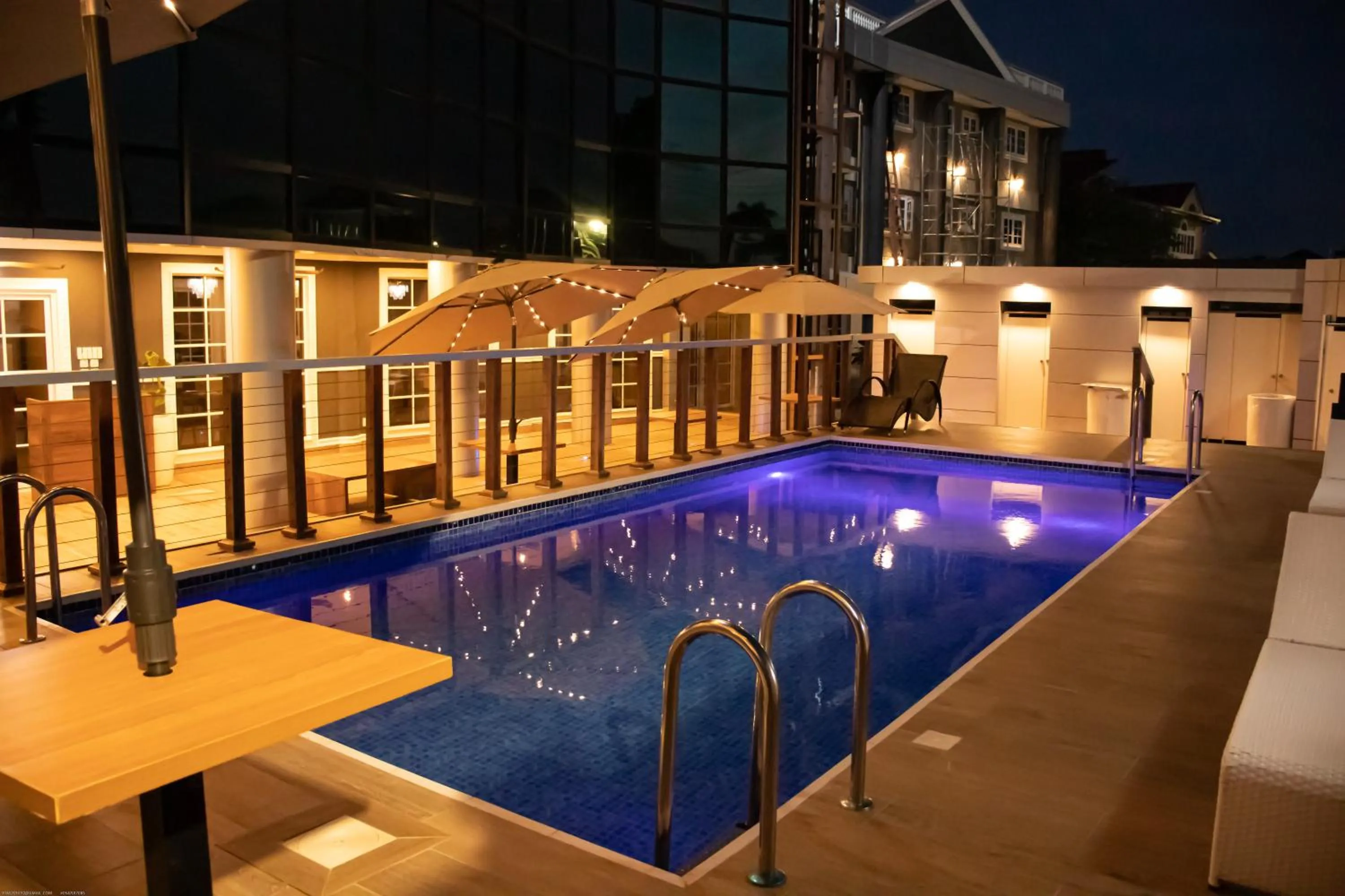 Swimming pool in Zimansky Hotel