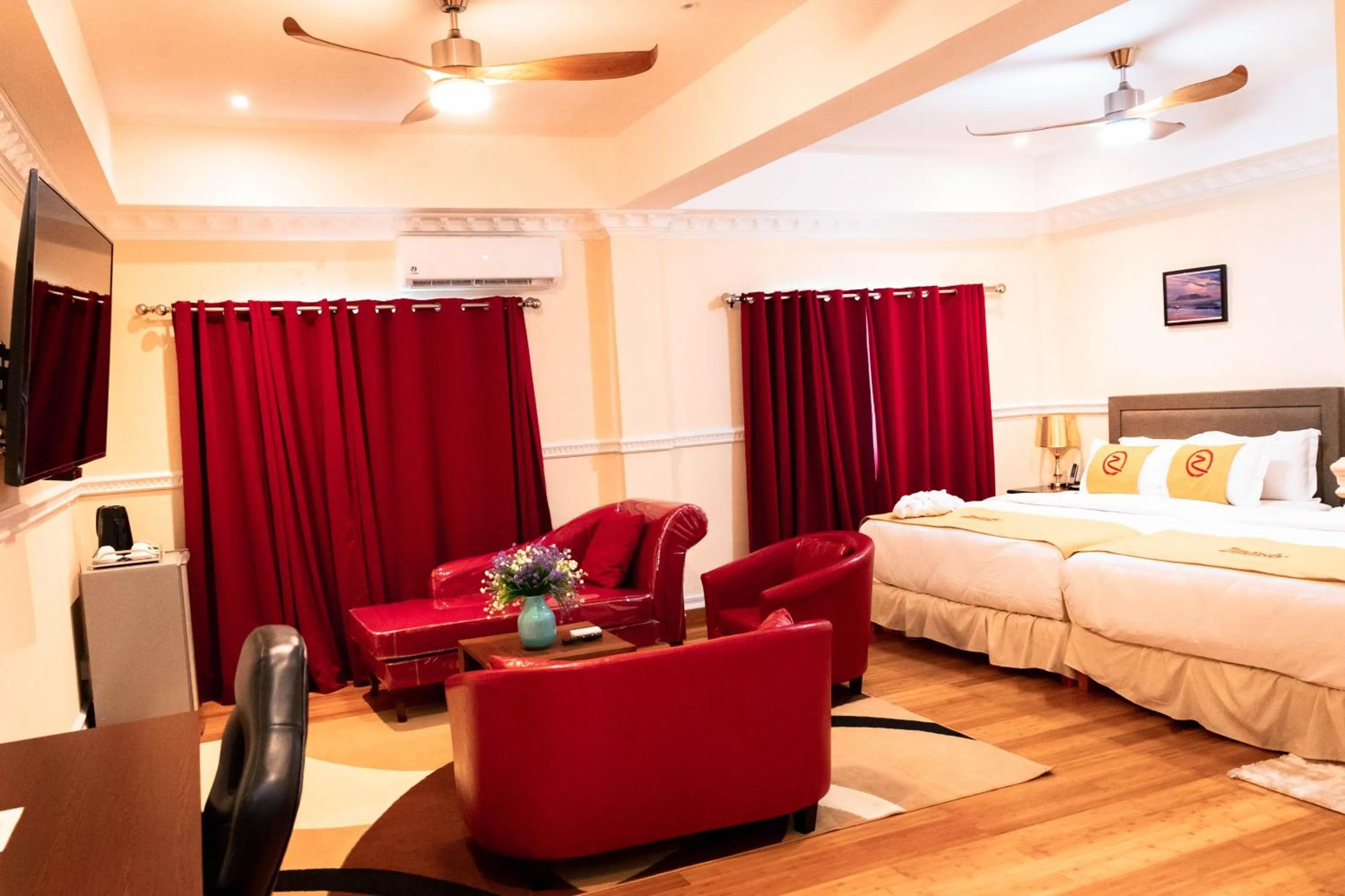 Bed in Zimansky Hotel