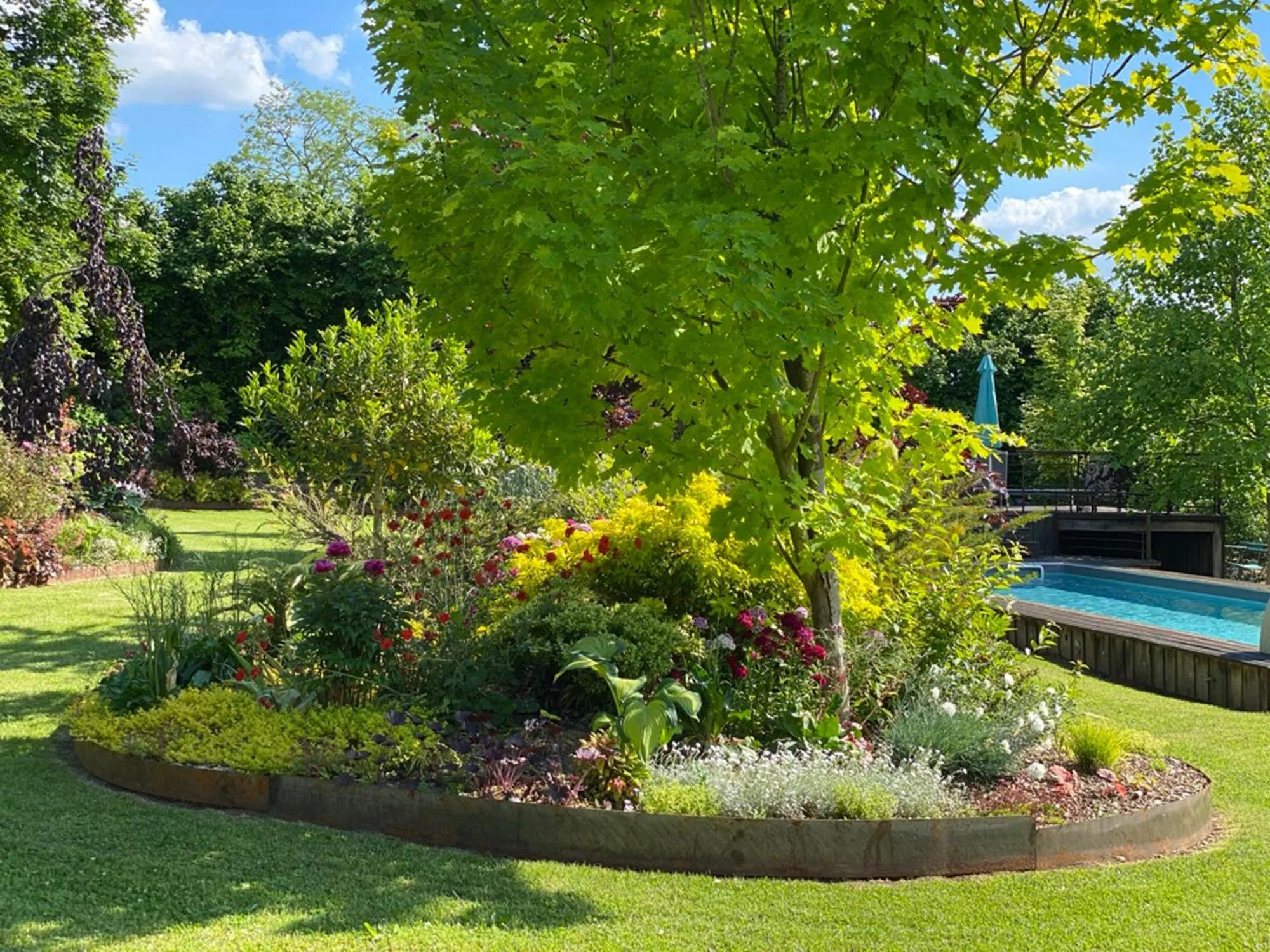 Pool view in L'école des garçons