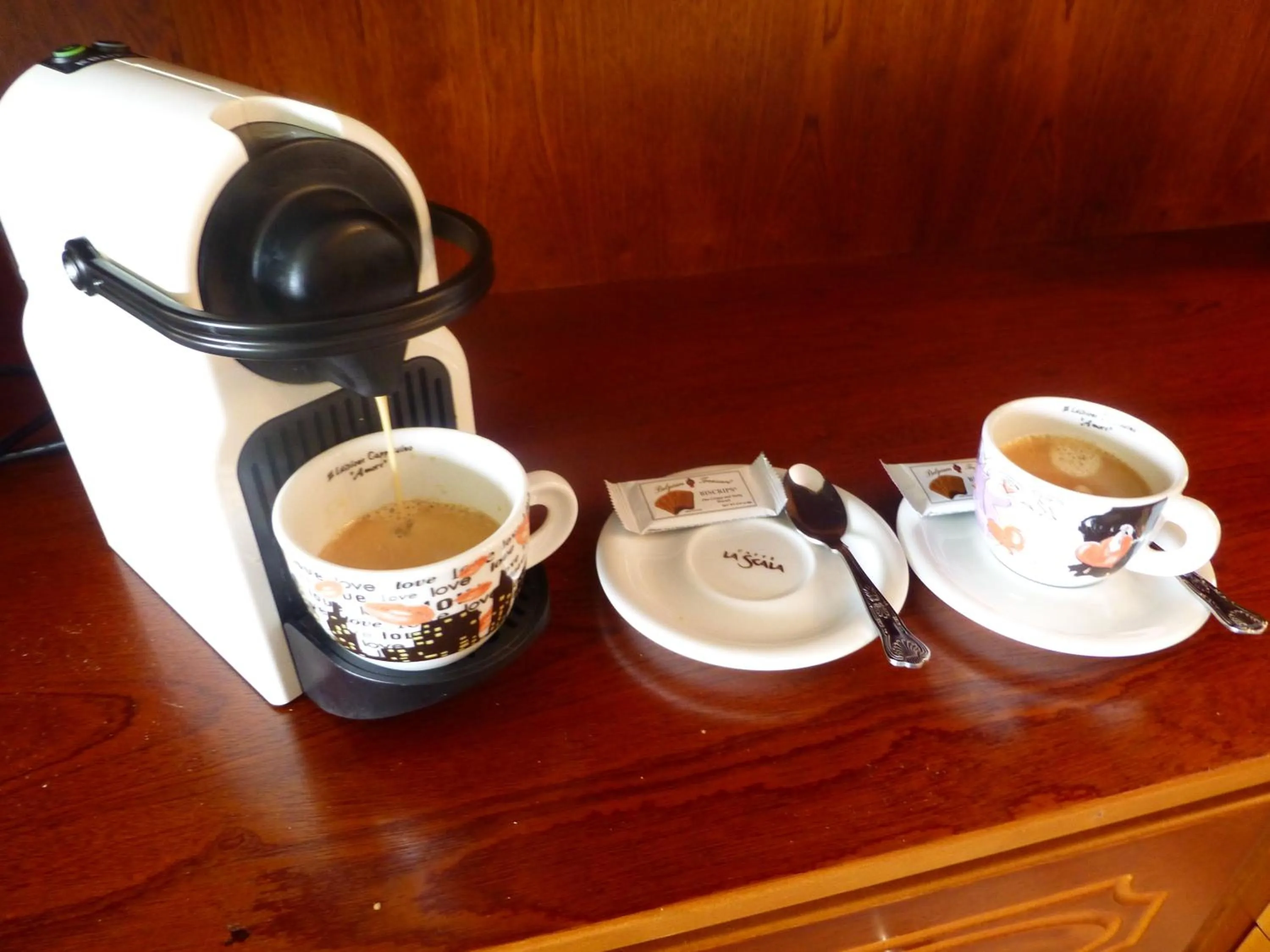 Coffee/tea facilities in Island View House