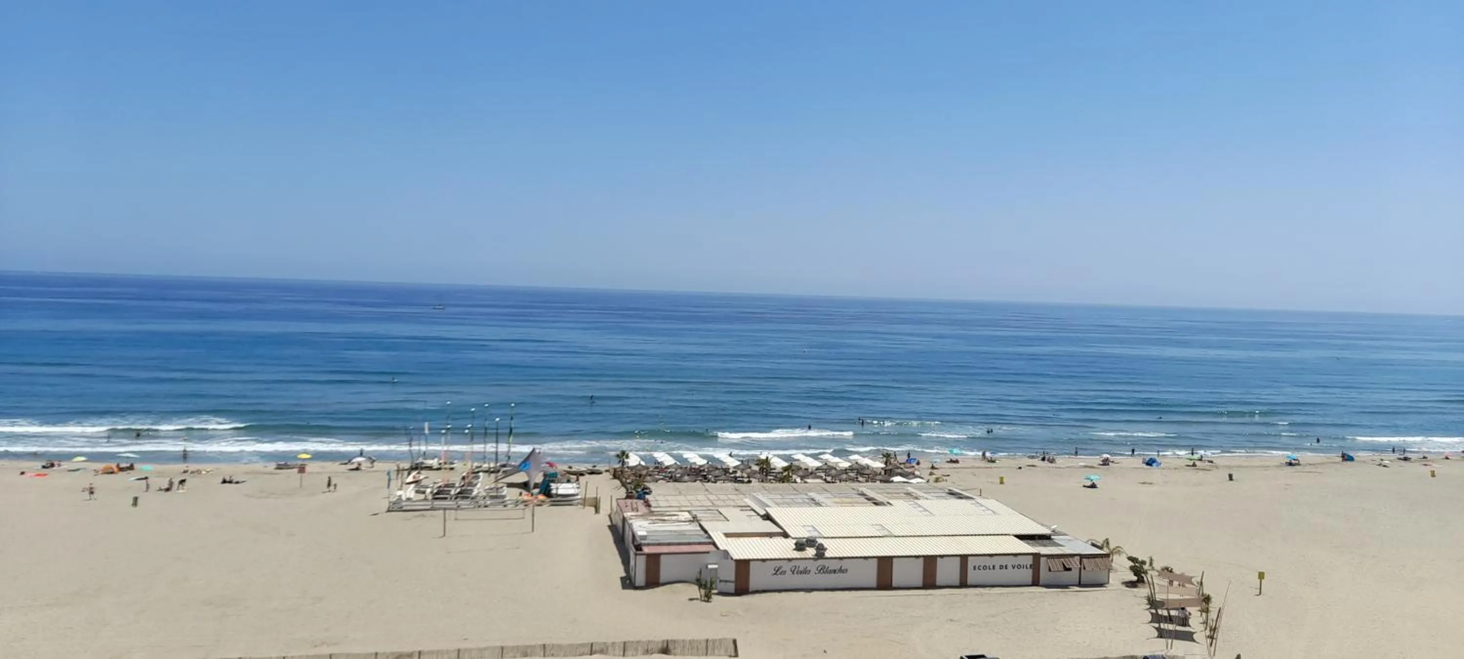 Grand appartement standing front de mer 90 m2