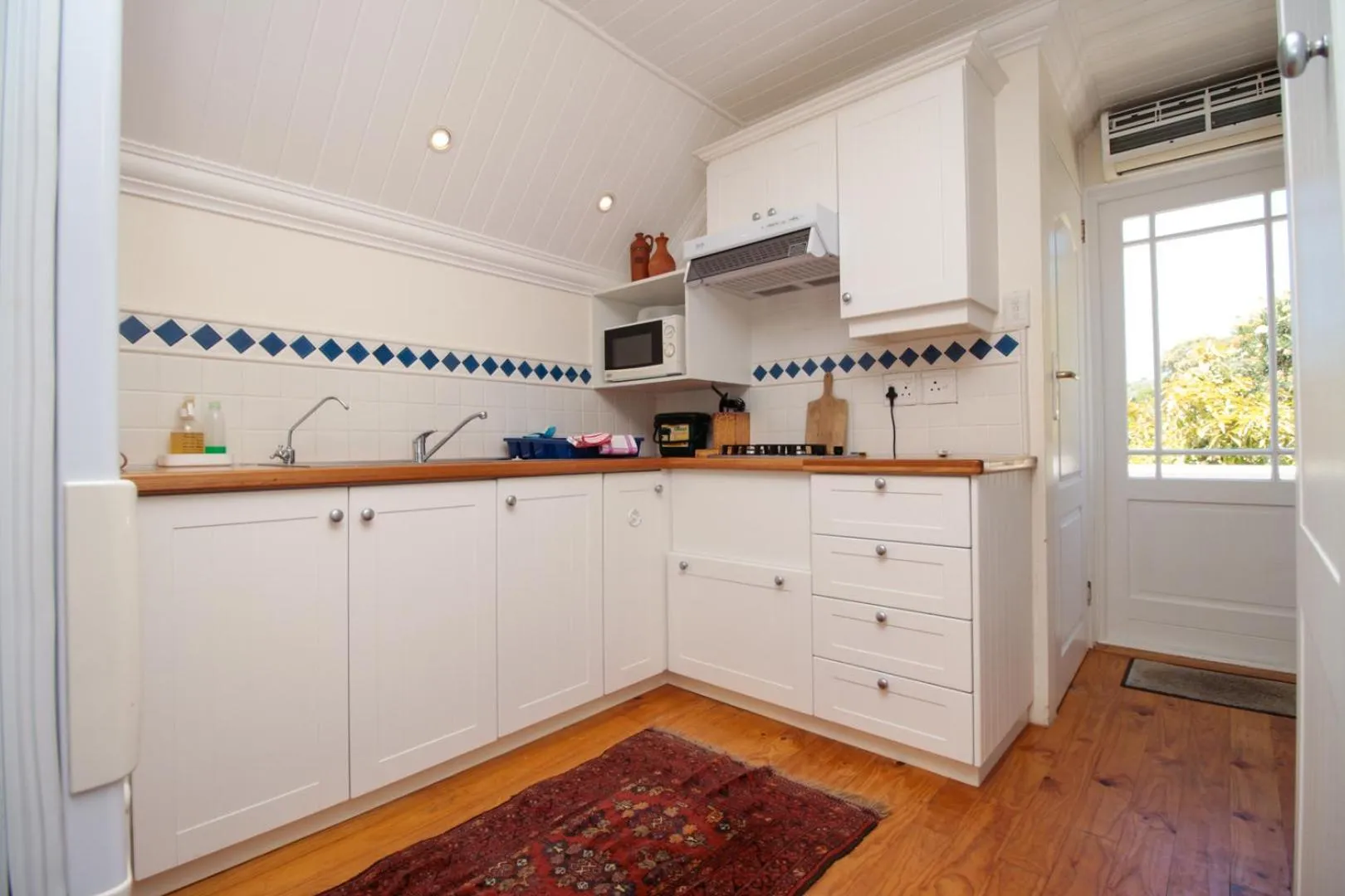 Kitchen or kitchenette in Beside Still Waters