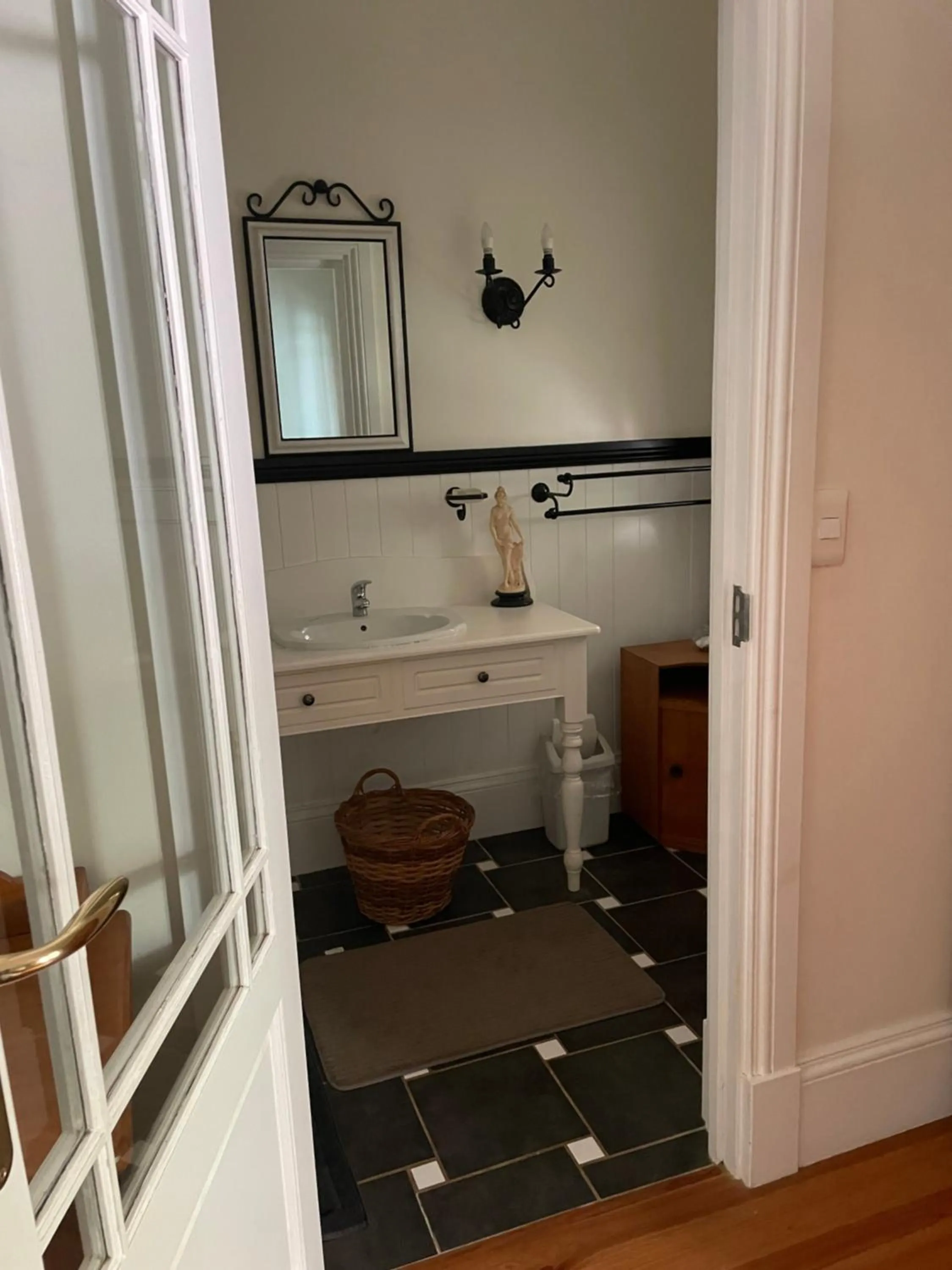 Bathroom in Beside Still Waters