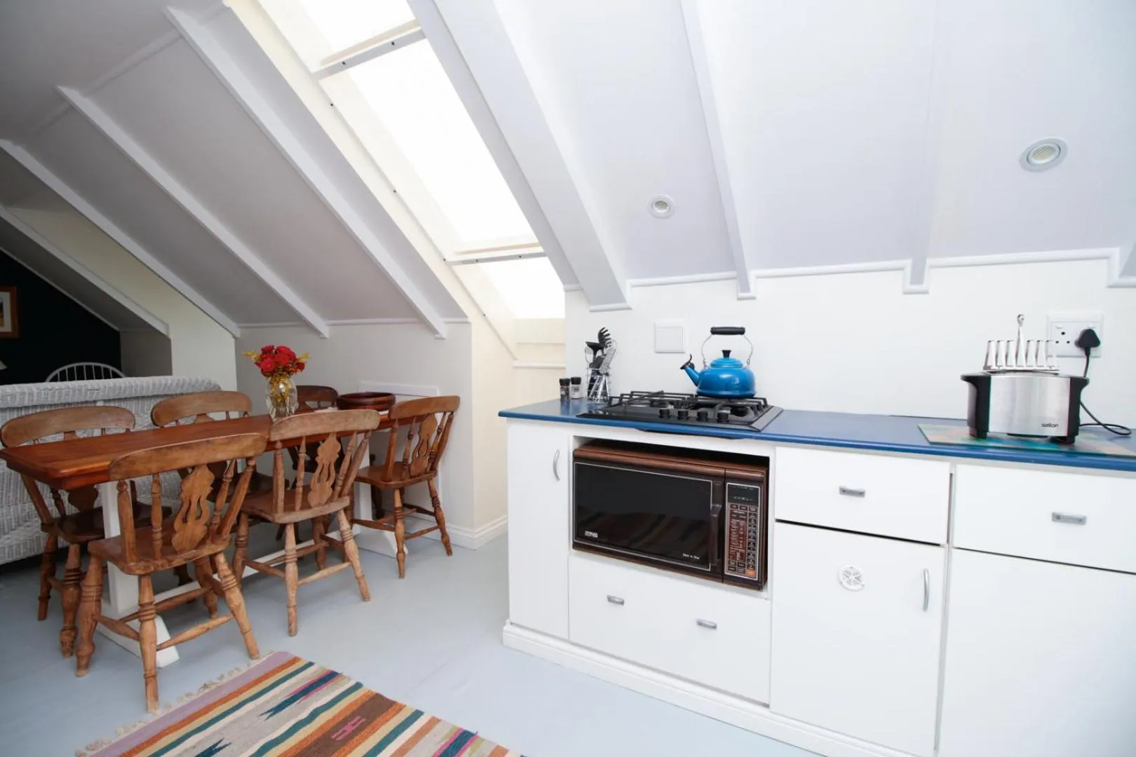 Kitchen or kitchenette in Beside Still Waters