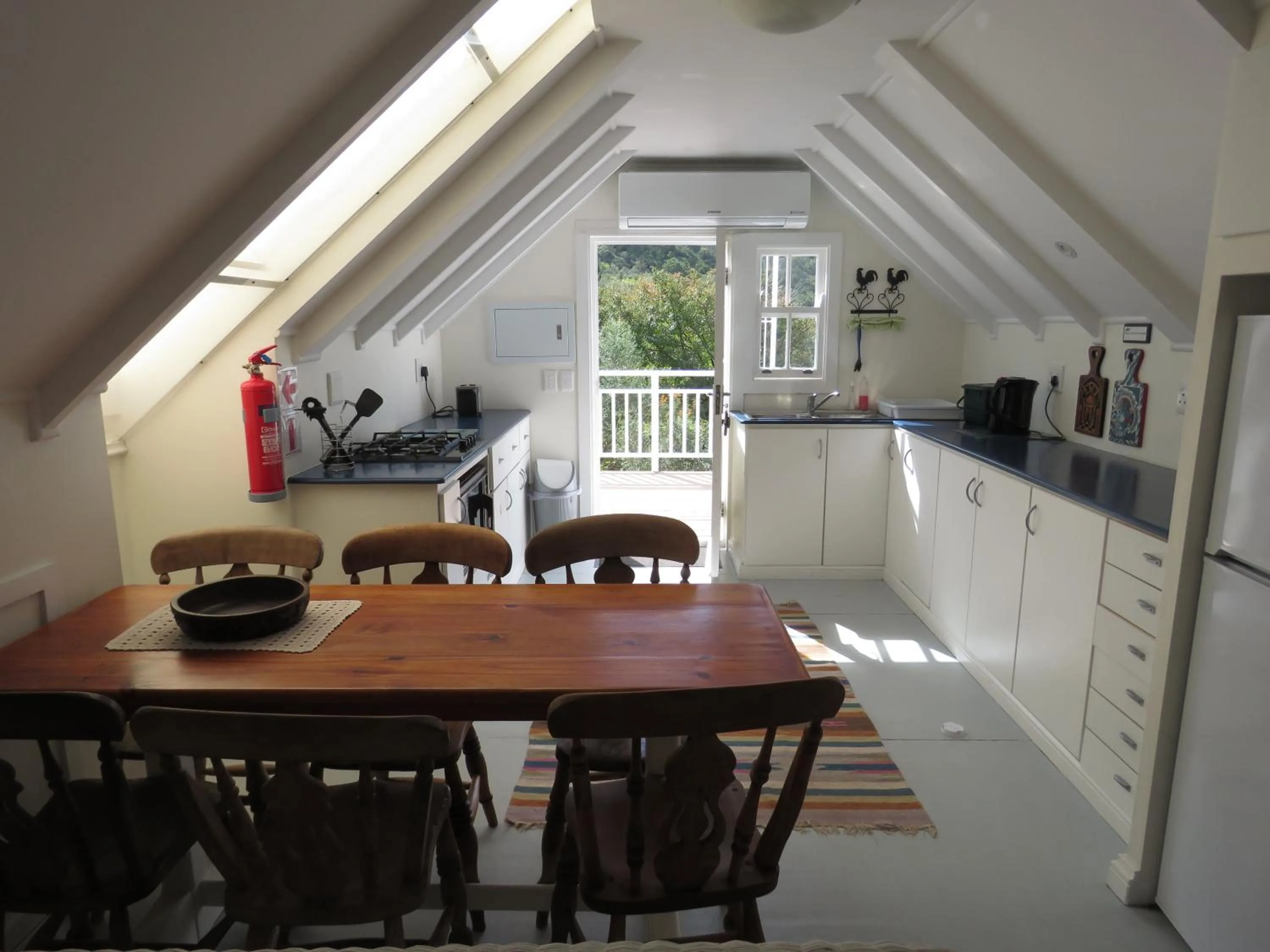 Kitchen or kitchenette in Beside Still Waters