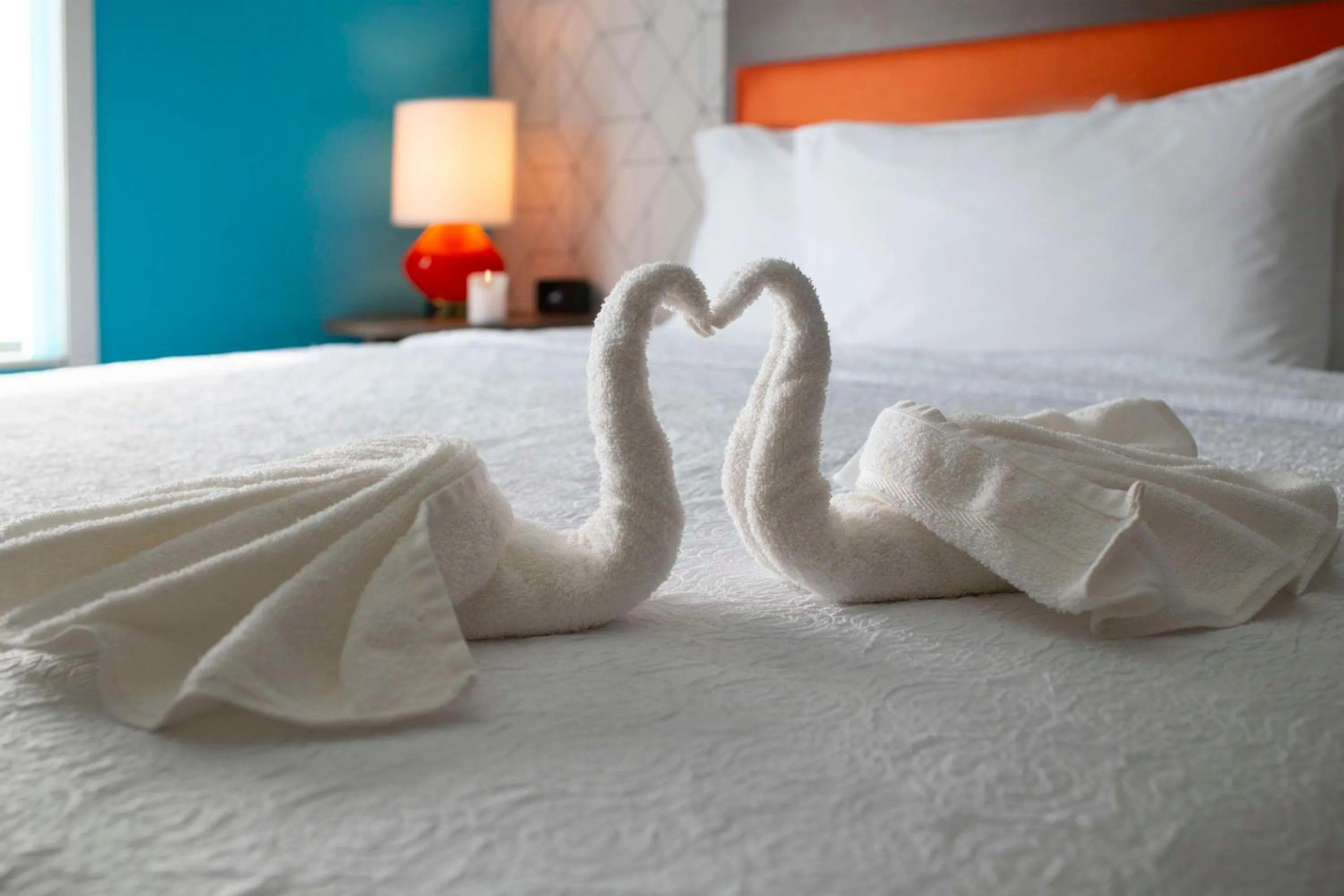 Bed in Home2 Suites By Hilton Albuquerque Airport