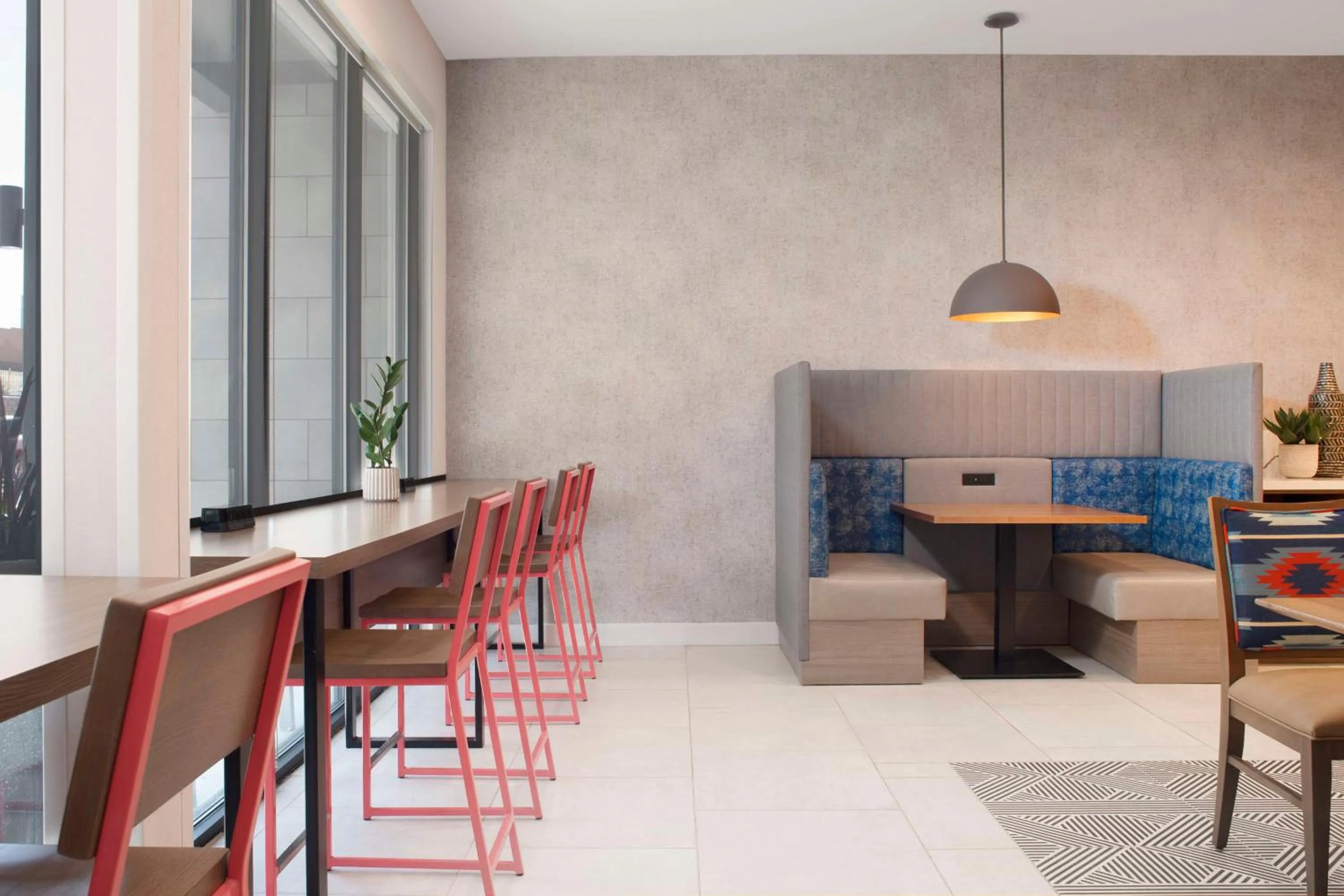 Lobby or reception in Home2 Suites By Hilton Albuquerque Airport