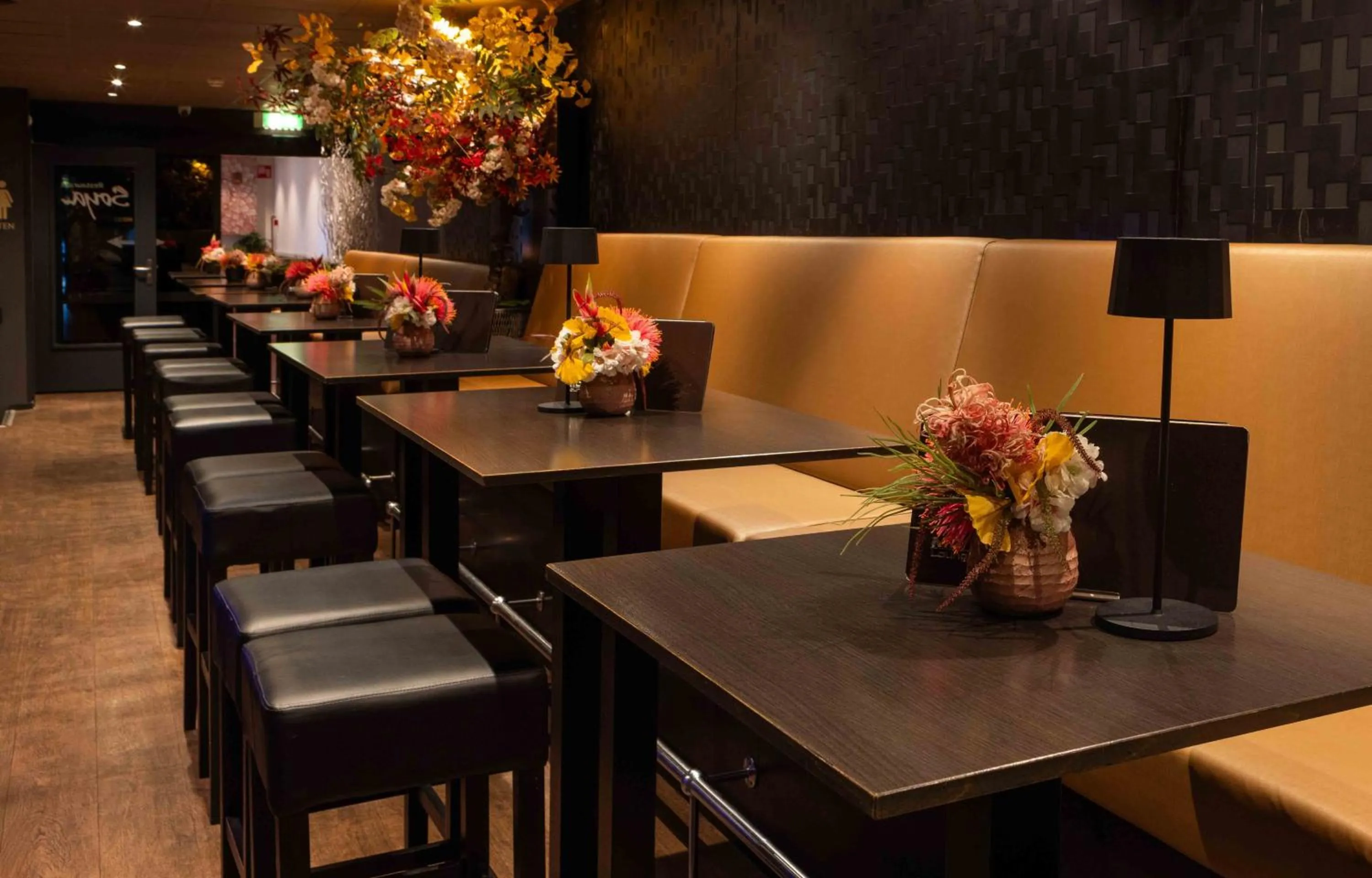 Property building in Hampshire Hotel Petit Nord