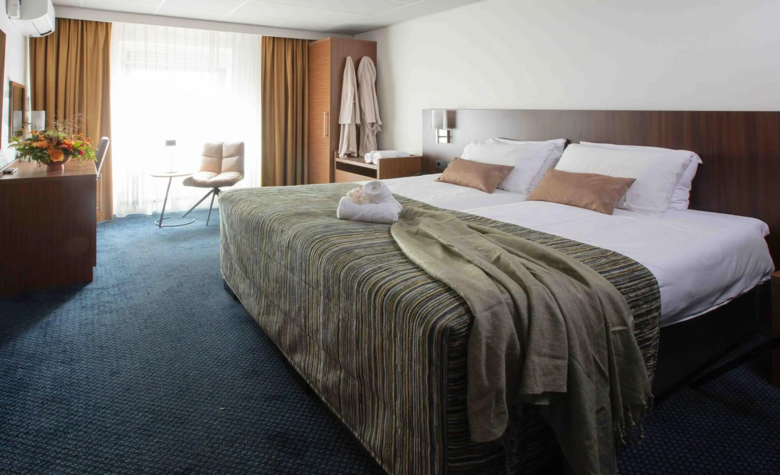 Bed in Hampshire Hotel Petit Nord