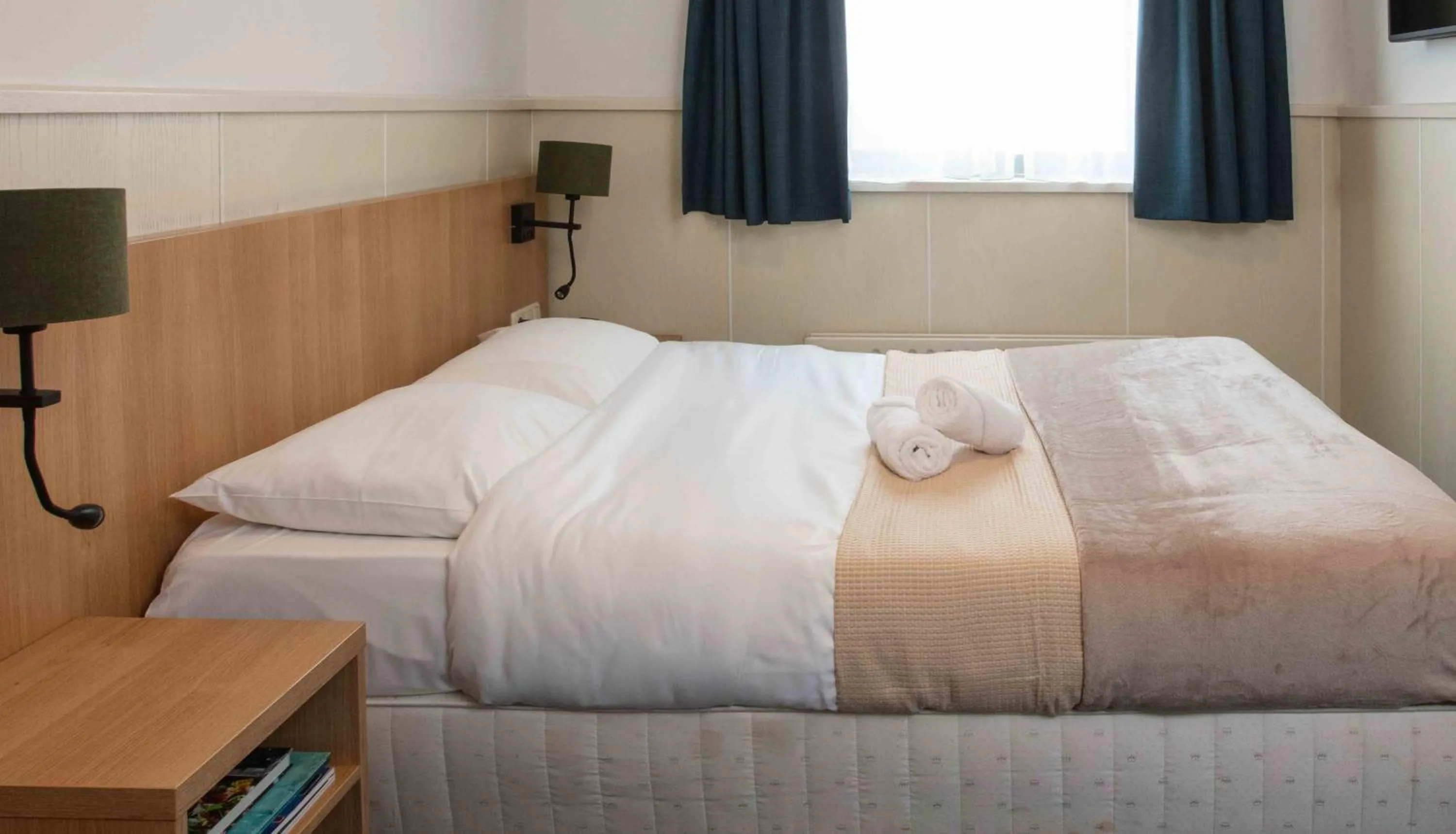 Bed in Hampshire Hotel Petit Nord