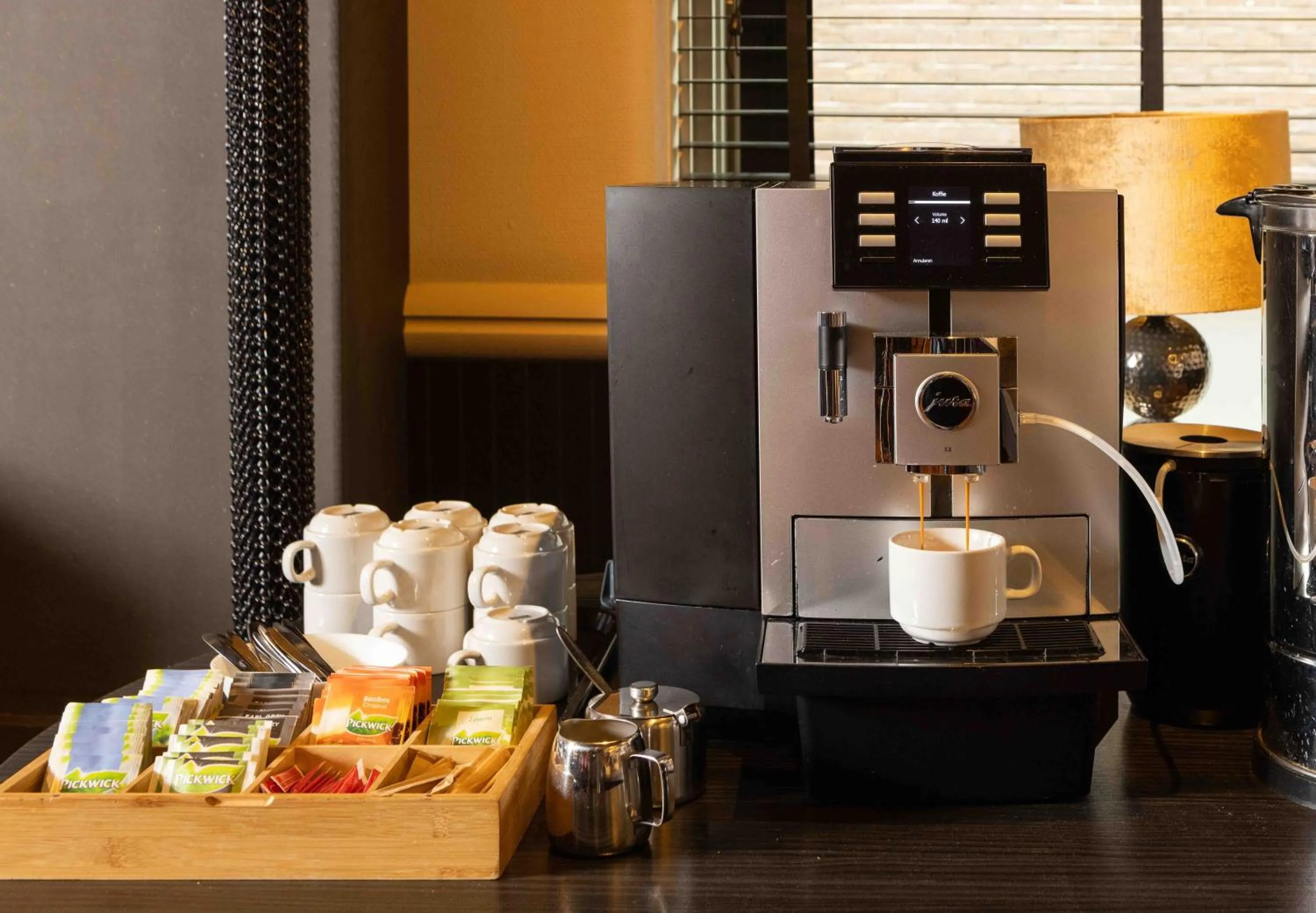 Breakfast in Hampshire Hotel Petit Nord