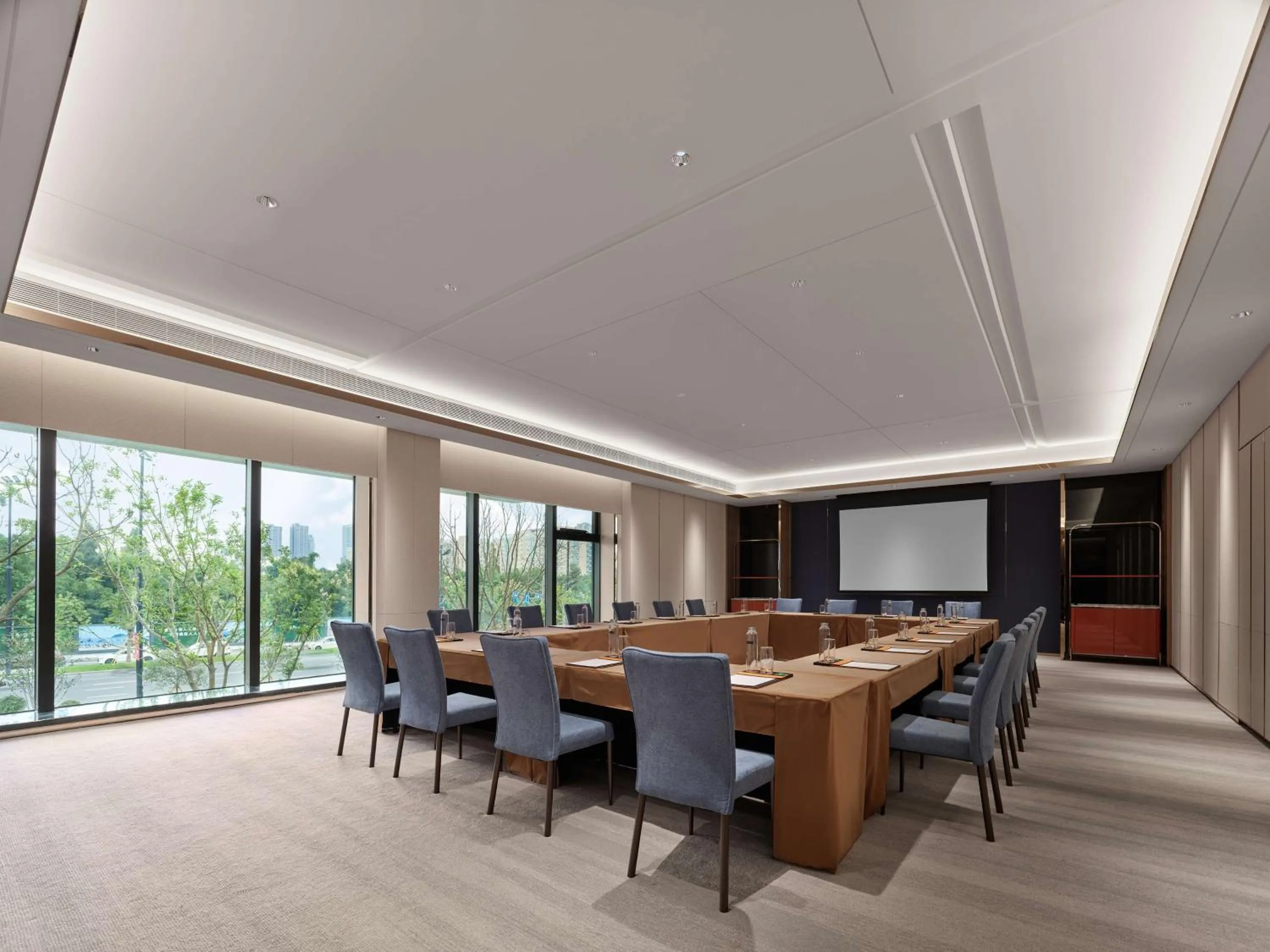 Meeting/conference room in DoubleTree By Hilton Cangnan