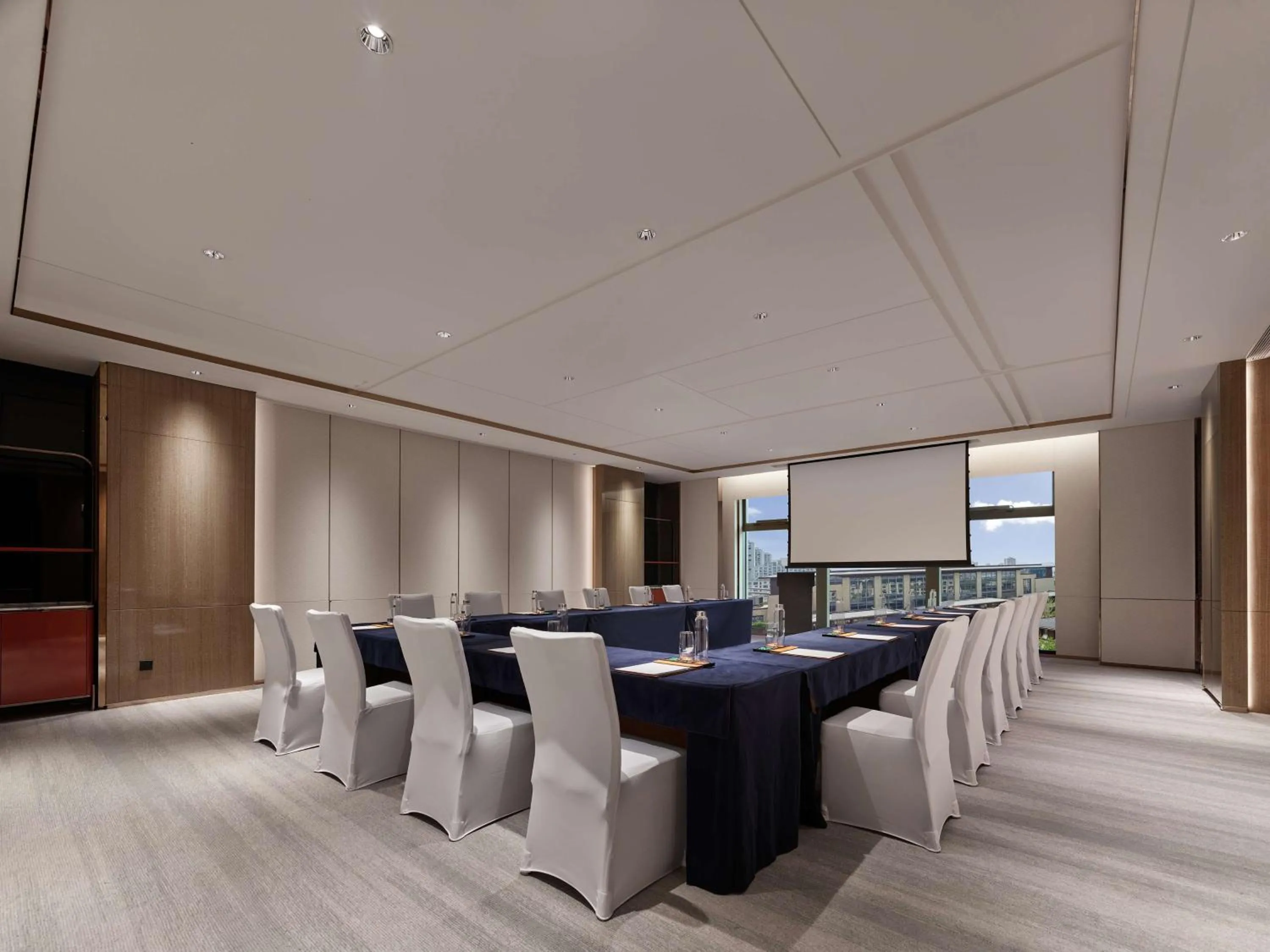 Meeting/conference room in DoubleTree By Hilton Cangnan