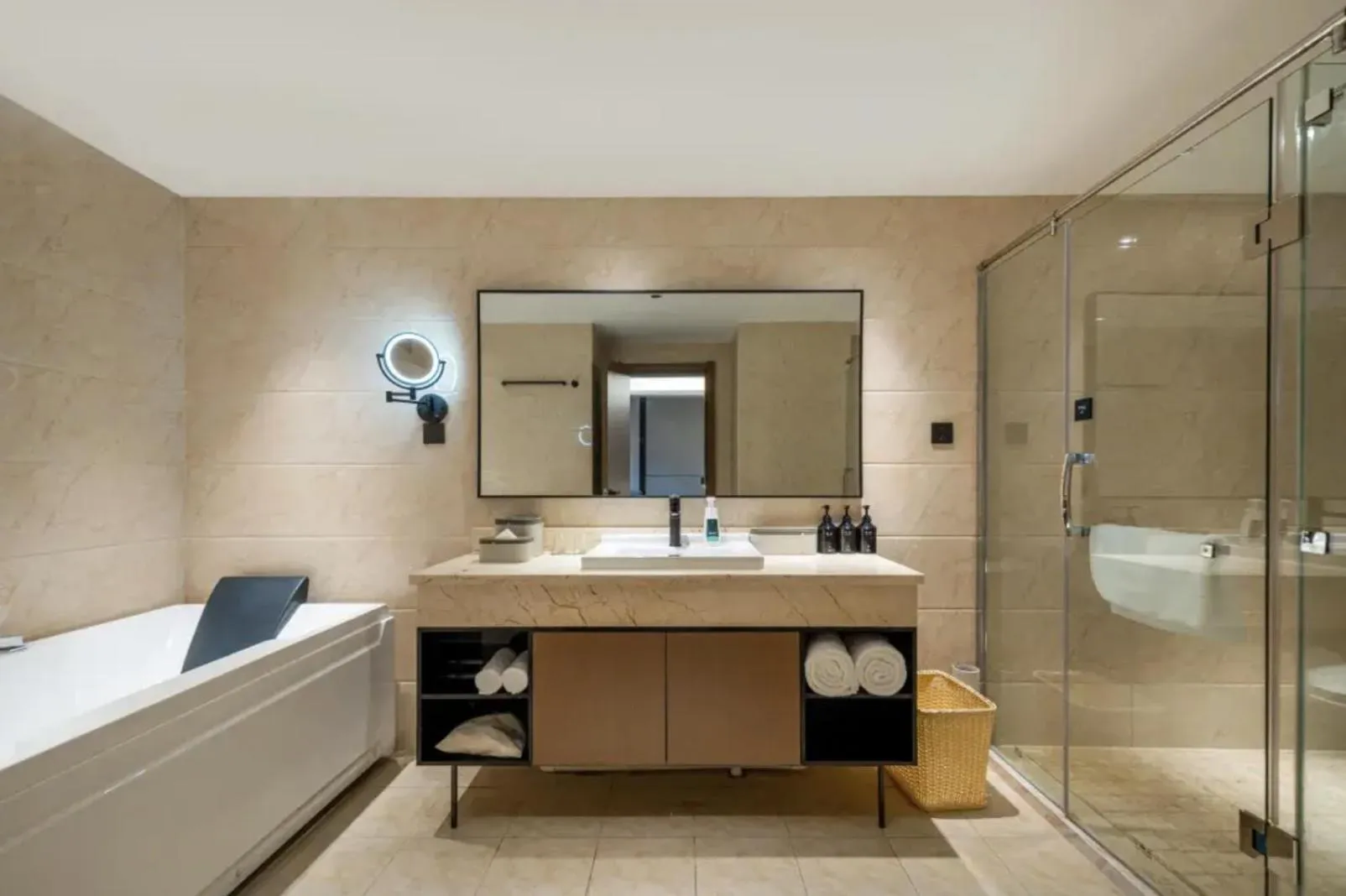 Bathroom in Atour X Hotel Hangzhou Wenyi Road