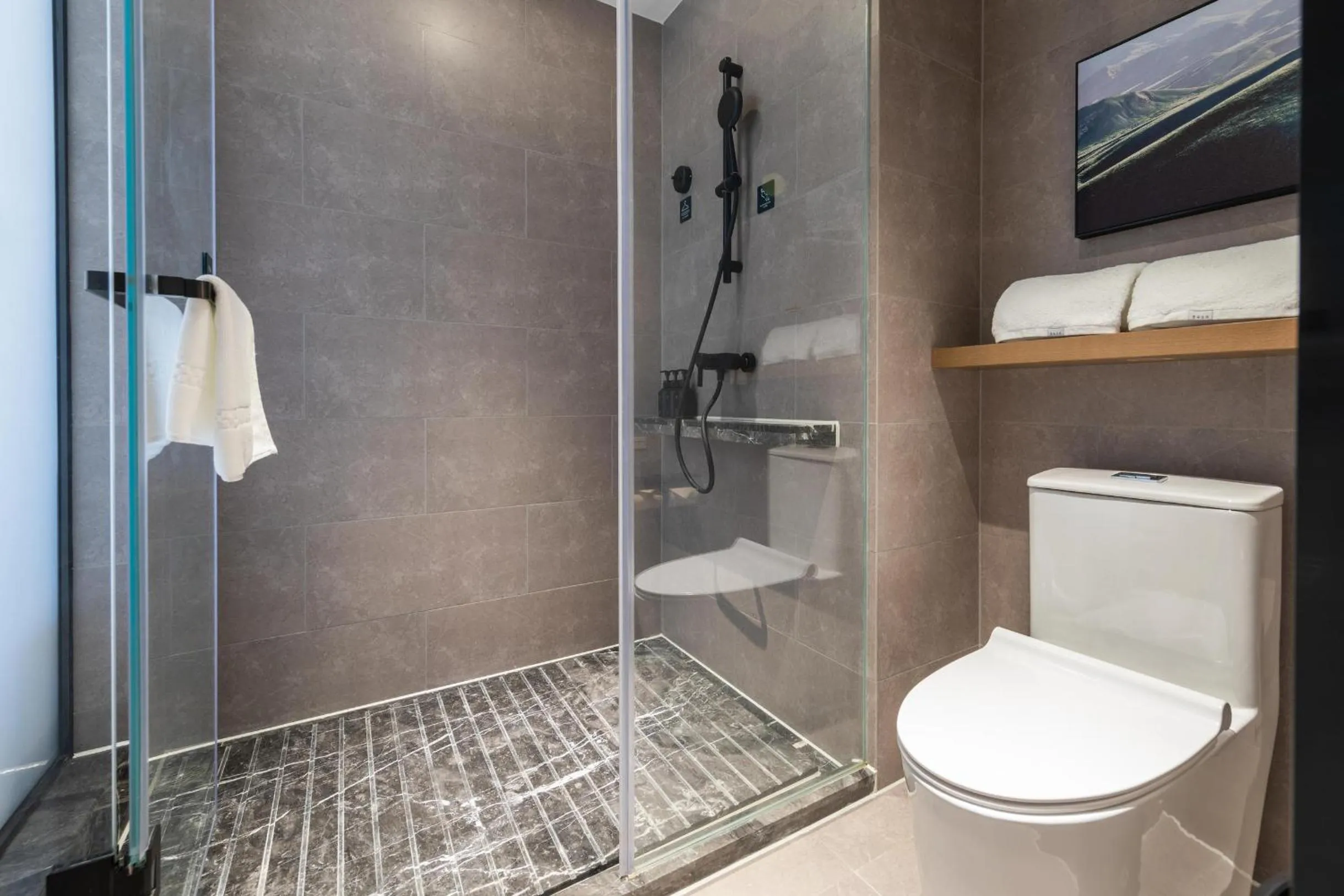 Shower in Atour Hotel Shiguang Road Panyu Guangzhou