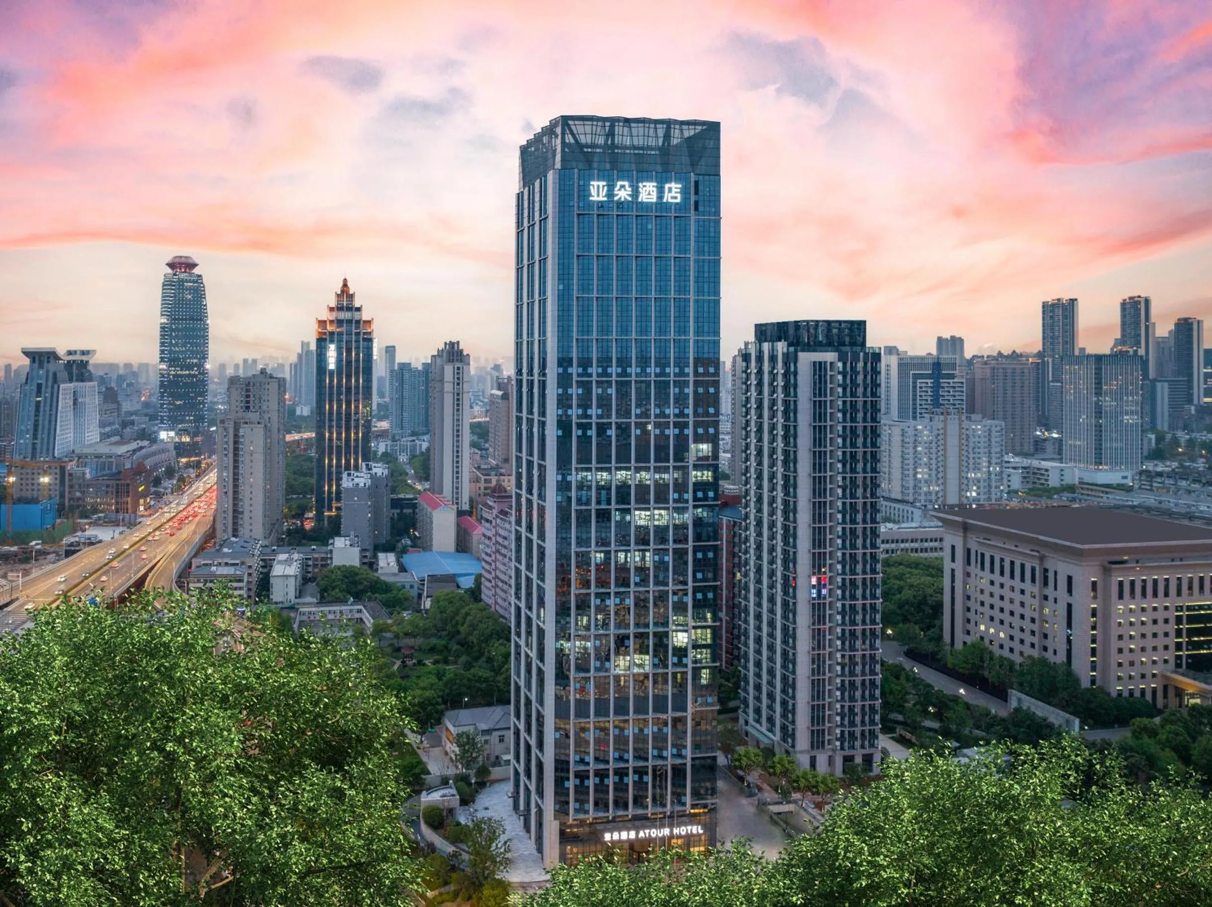 Property building in Atour Hotel Wuhan University of Technology Jiedaokou