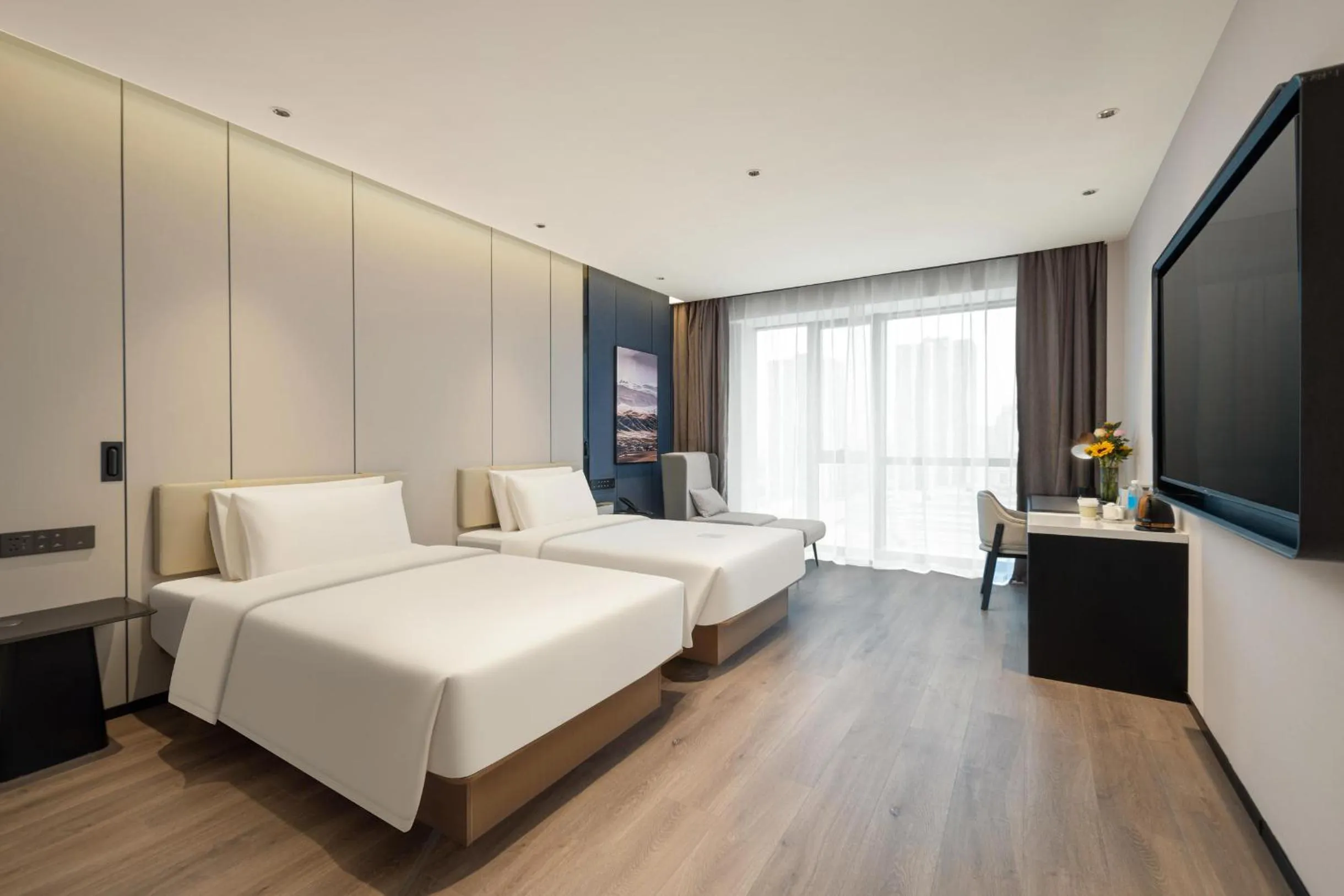 Bed in Atour Hotel Nantong Longxin Plaza