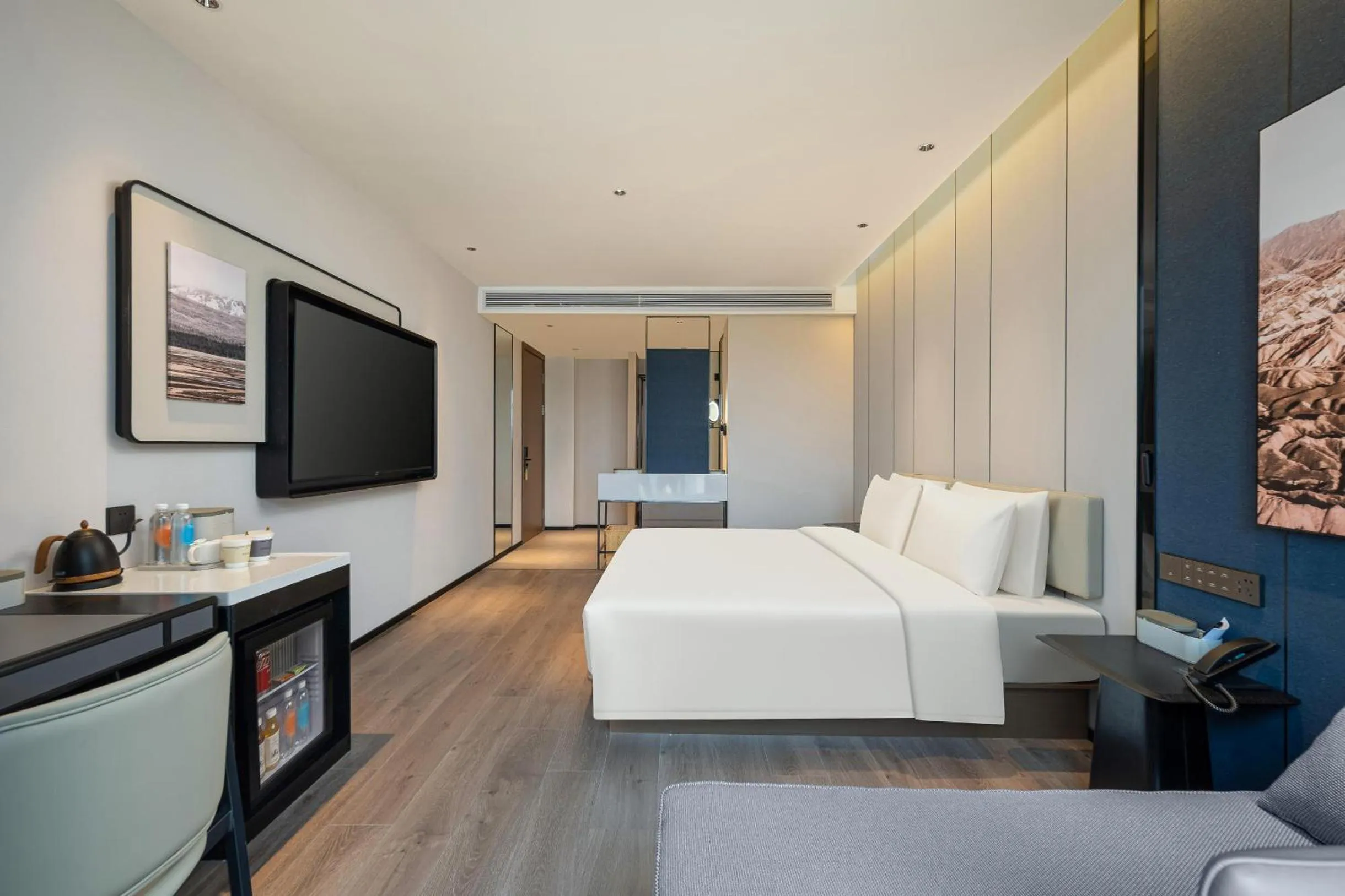 Bed in Atour Hotel Nantong Longxin Plaza