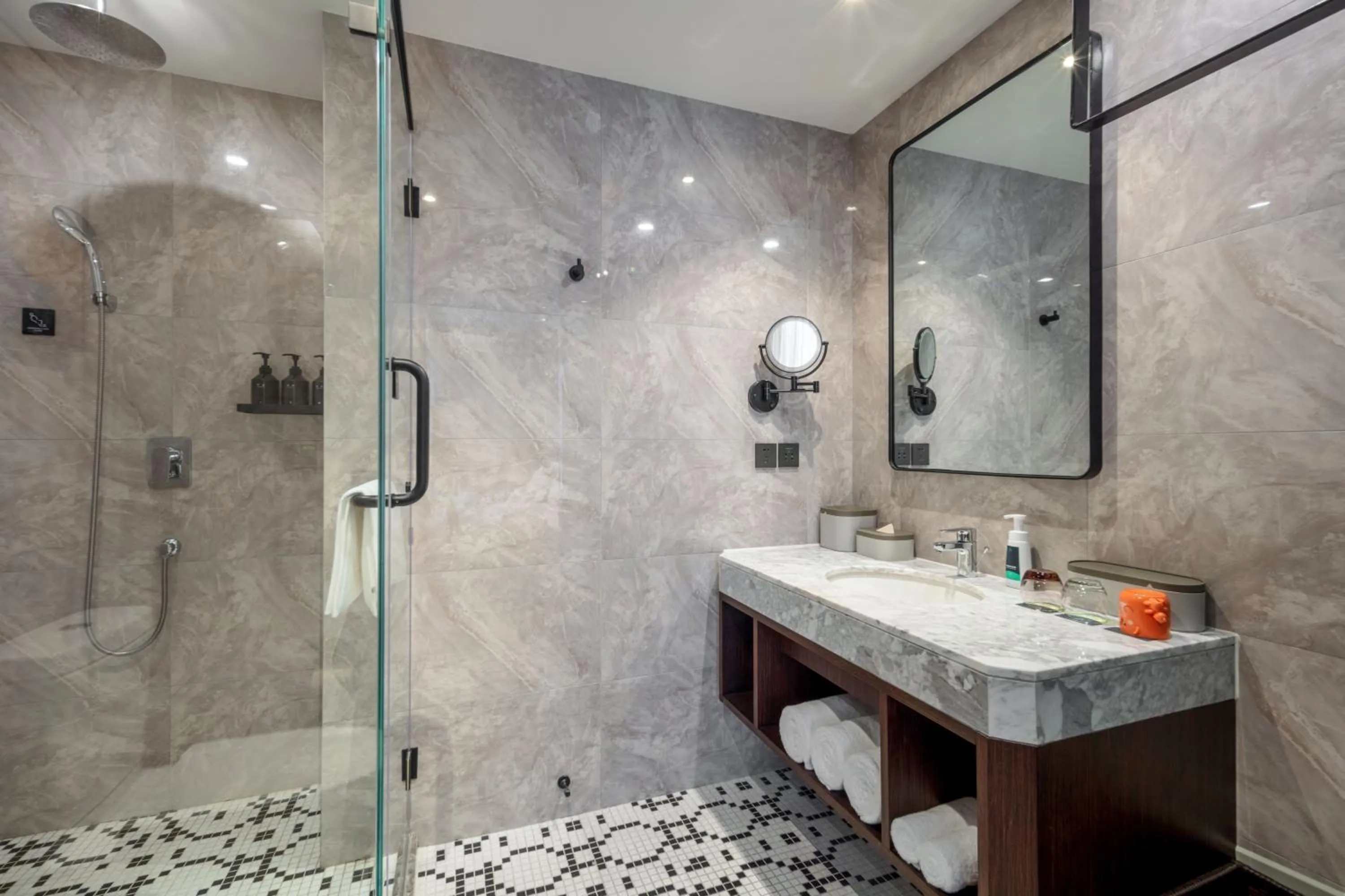 Shower in Atour X Hotel Suzhou Xiangcheng Vigorous Island Subway Station