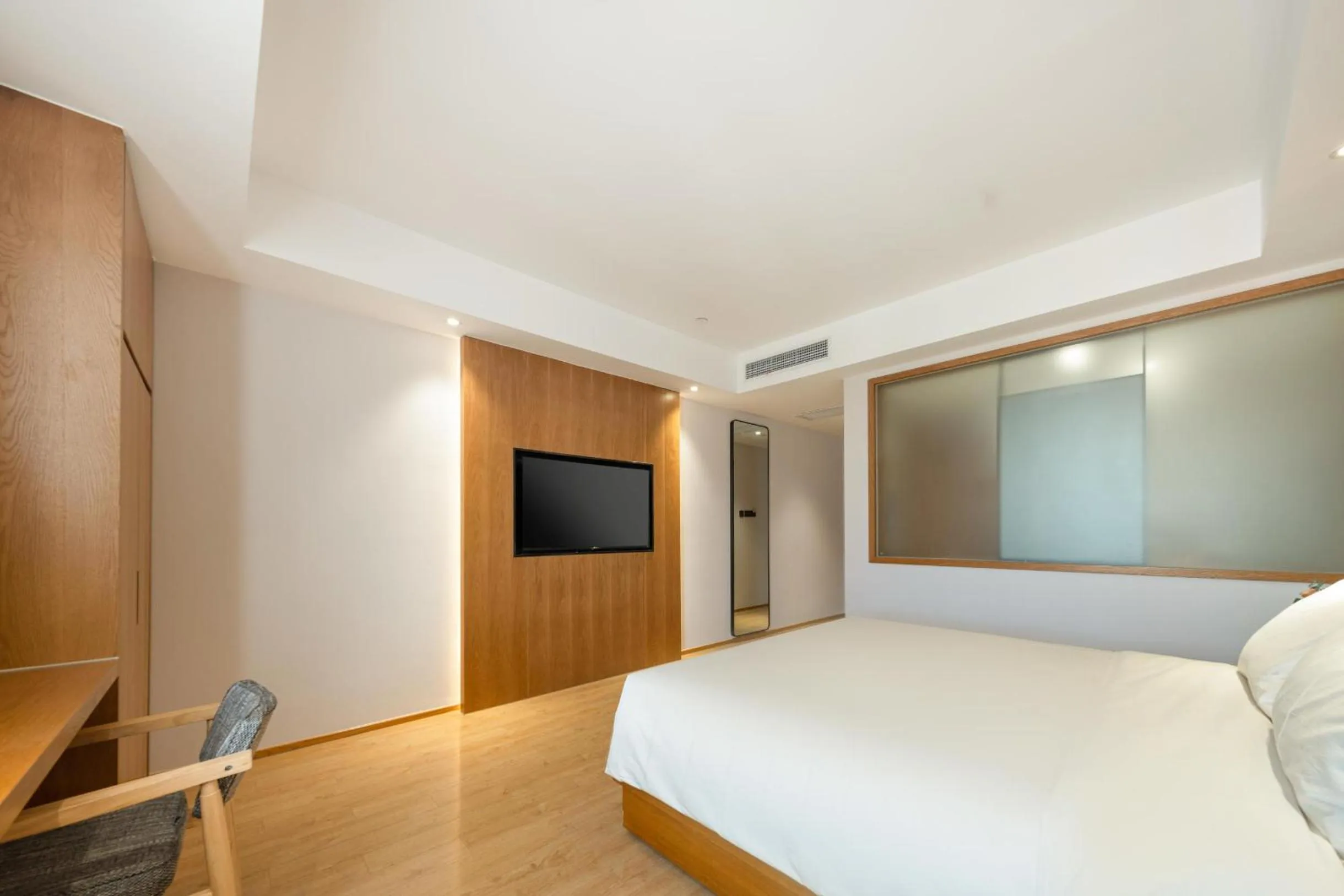 Bed in Atour X Hotel Wuxi Binhu Sports Center
