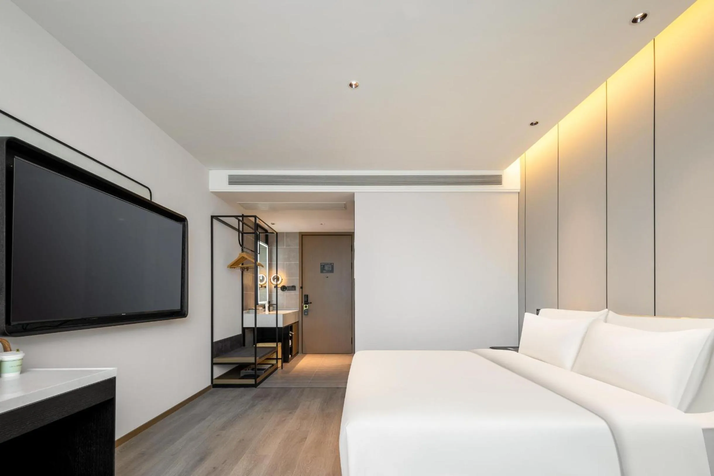 Bed in Atour Hotel Luqiao Taizhou