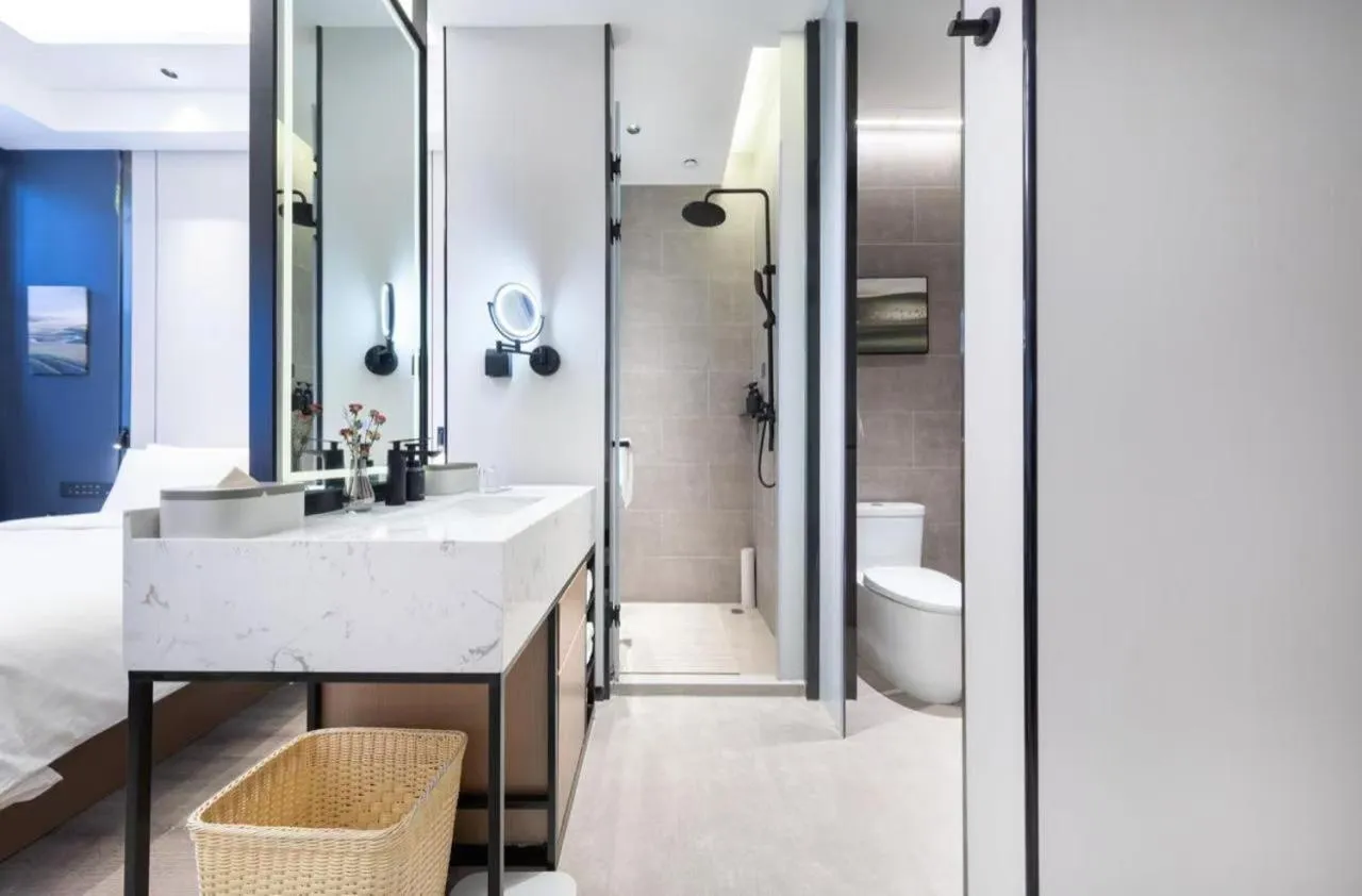 Shower in Atour X Hotel Shenyang Beiling Park