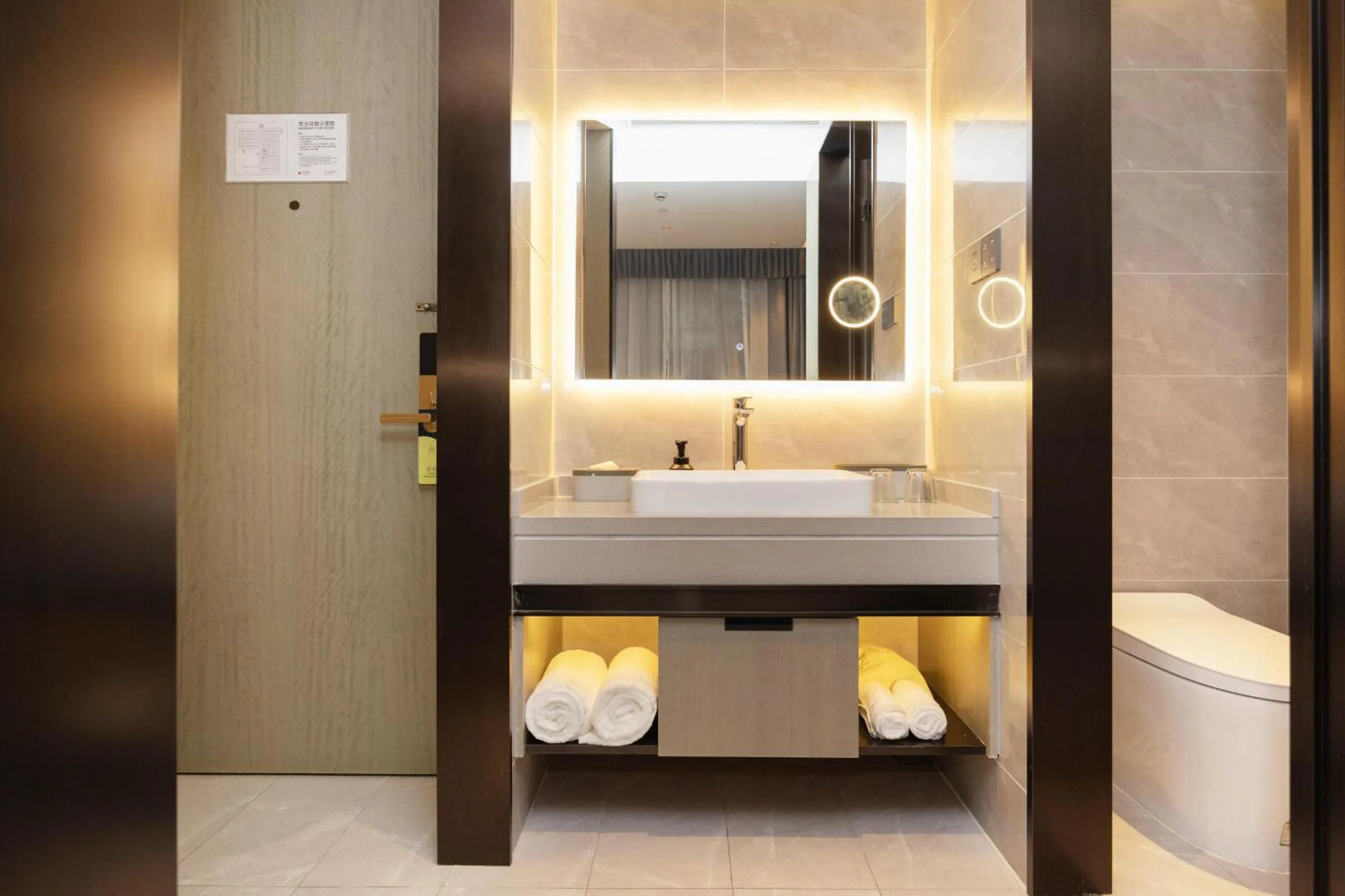 Atour X Hotel Shanghai Hongqiao National Exhibition Qibao Old Street