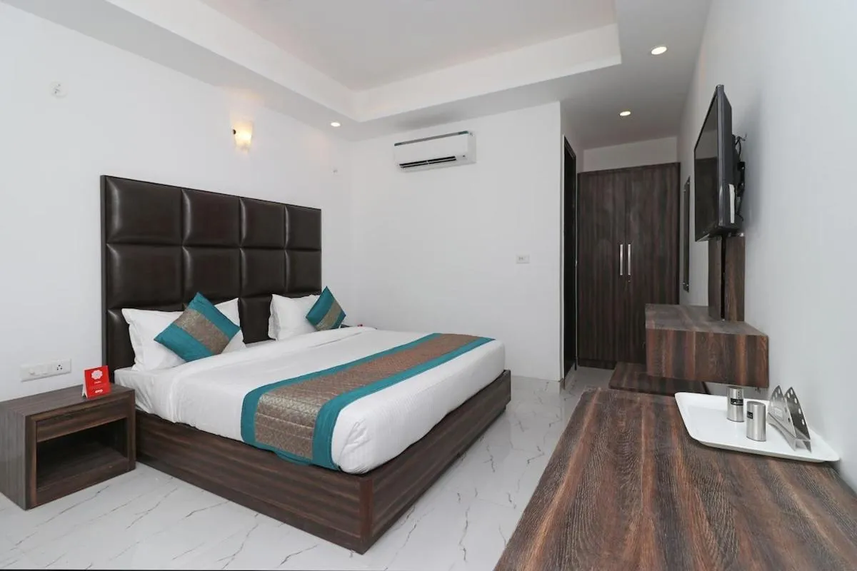 Property building, Bed in Mayda Residency By Mayda Hospitality Pvt. Ltd.