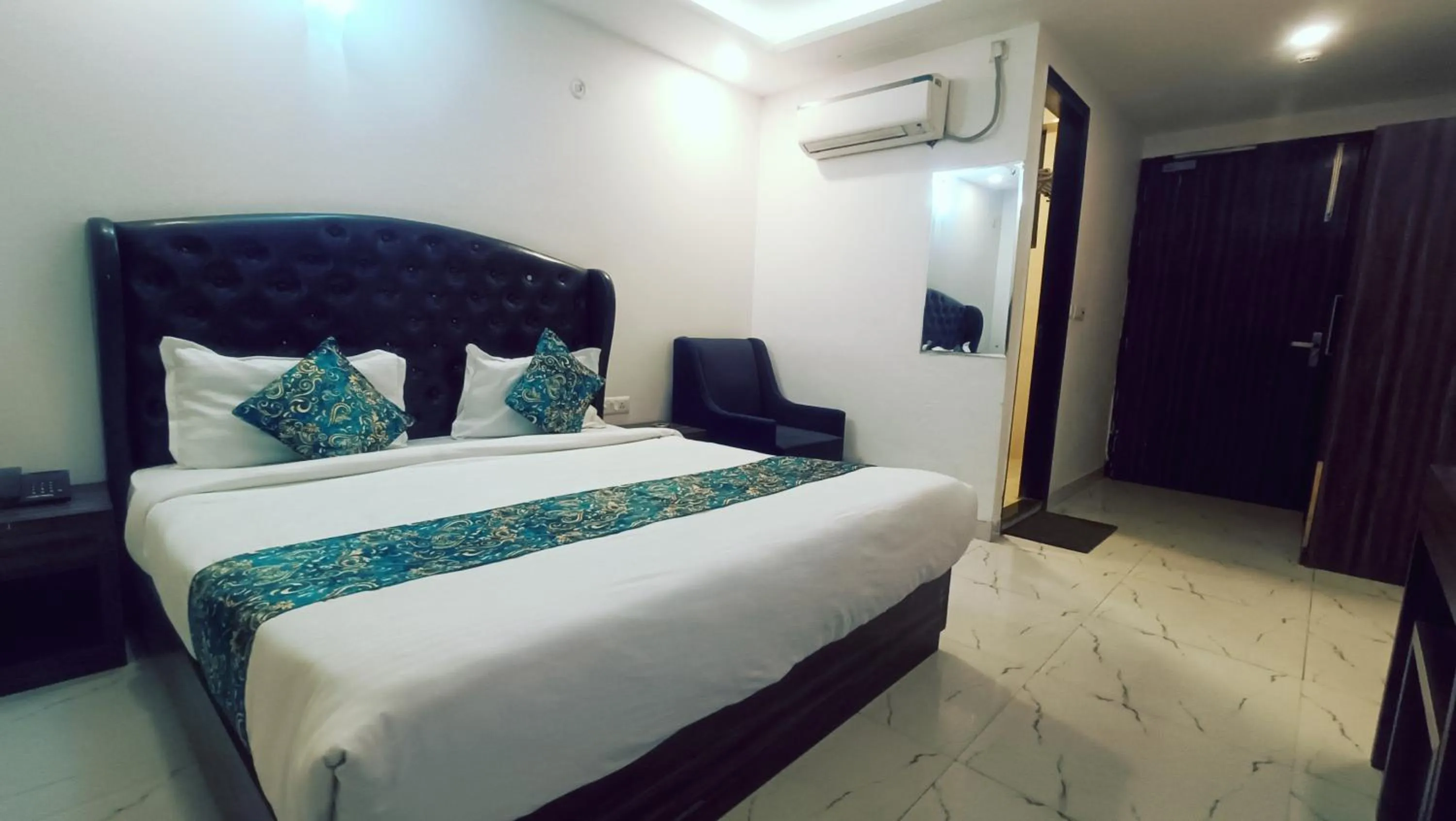 Property building, Bed in Mayda Residency By Mayda Hospitality Pvt. Ltd.