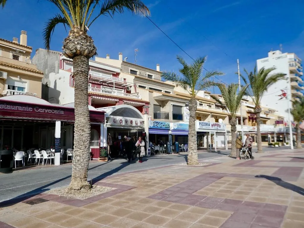 Moderne, lumineux, balcon, piscine, parking