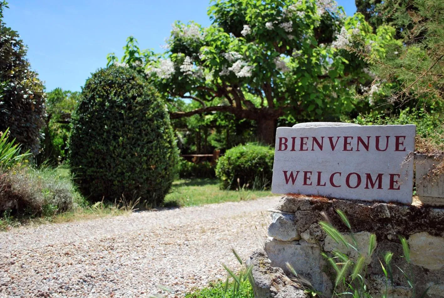 Garden in La Gomerie Chambres d'Hotes